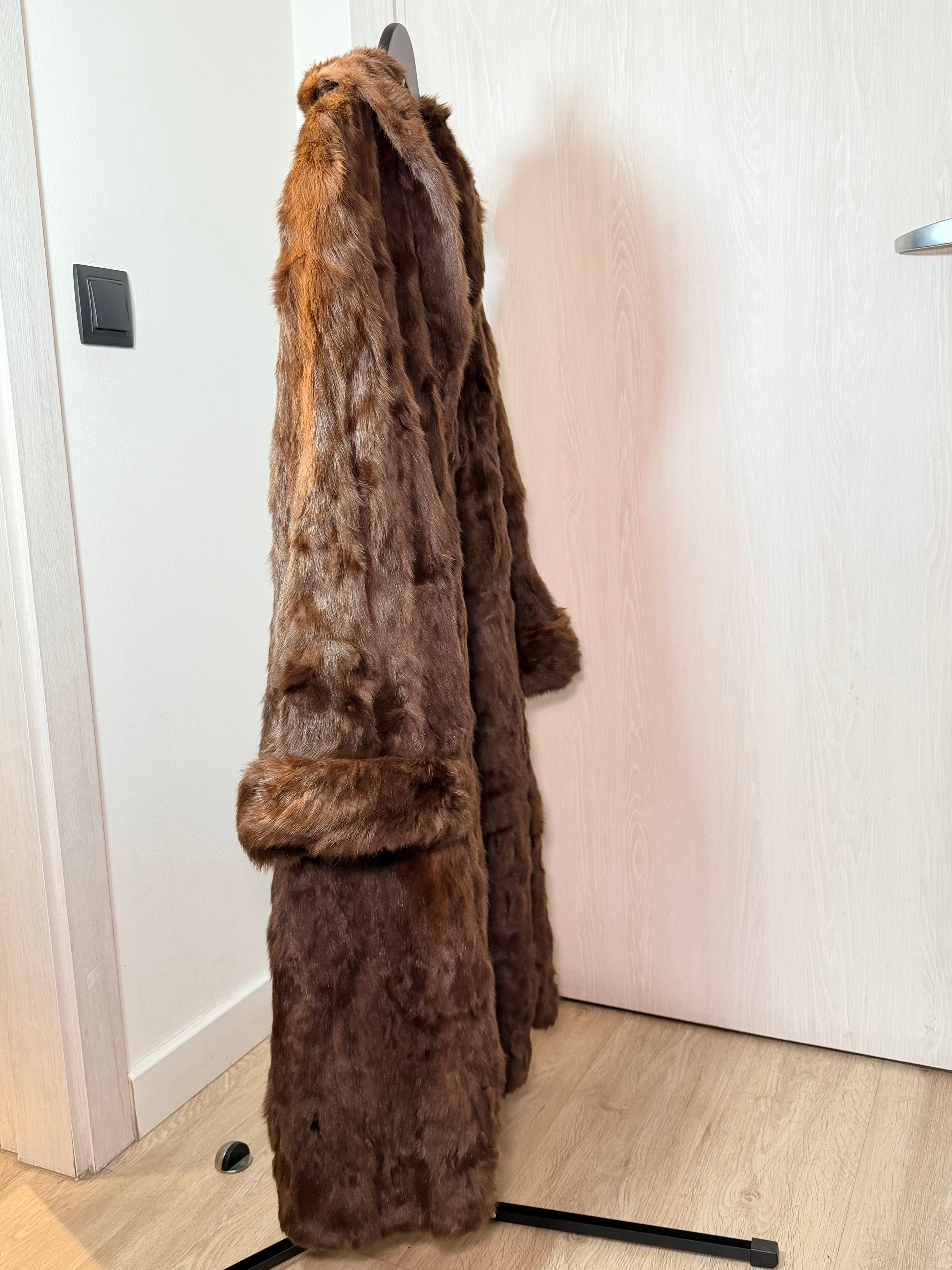 Vintage Real Mink Fur Coat – Warm Chestnut Brown (Full Length)(XL–1X)