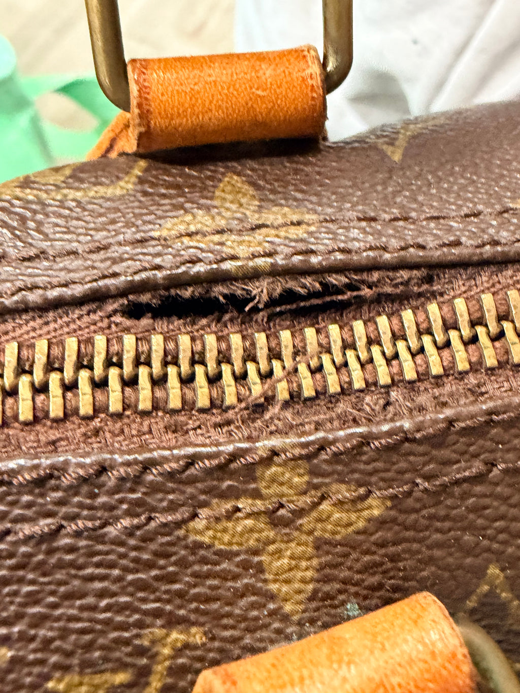 Louis Vuitton Monogram Speedy 40