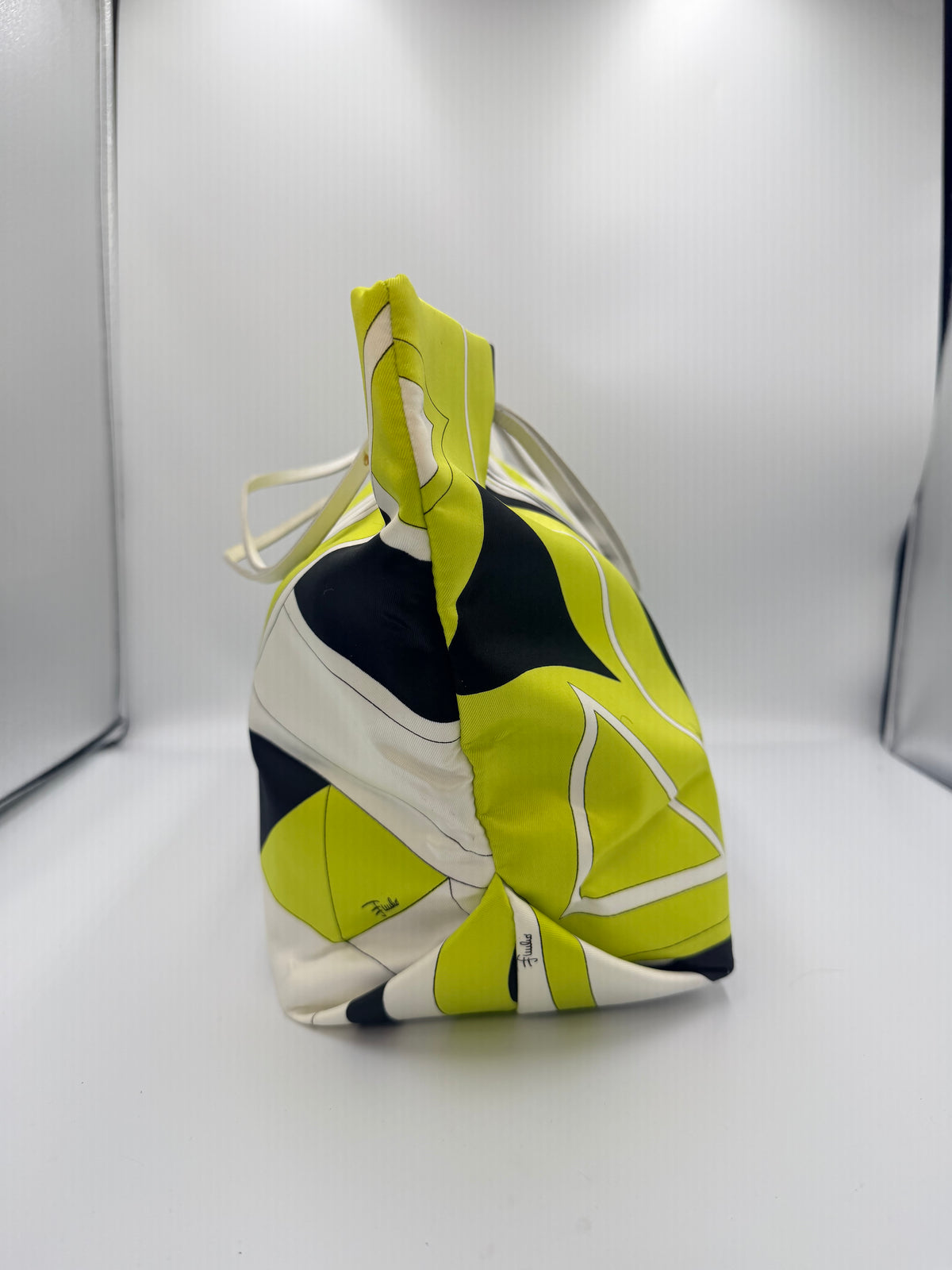 Emilio Pucci Signature Print Large Tote – Lime Green / Black / White