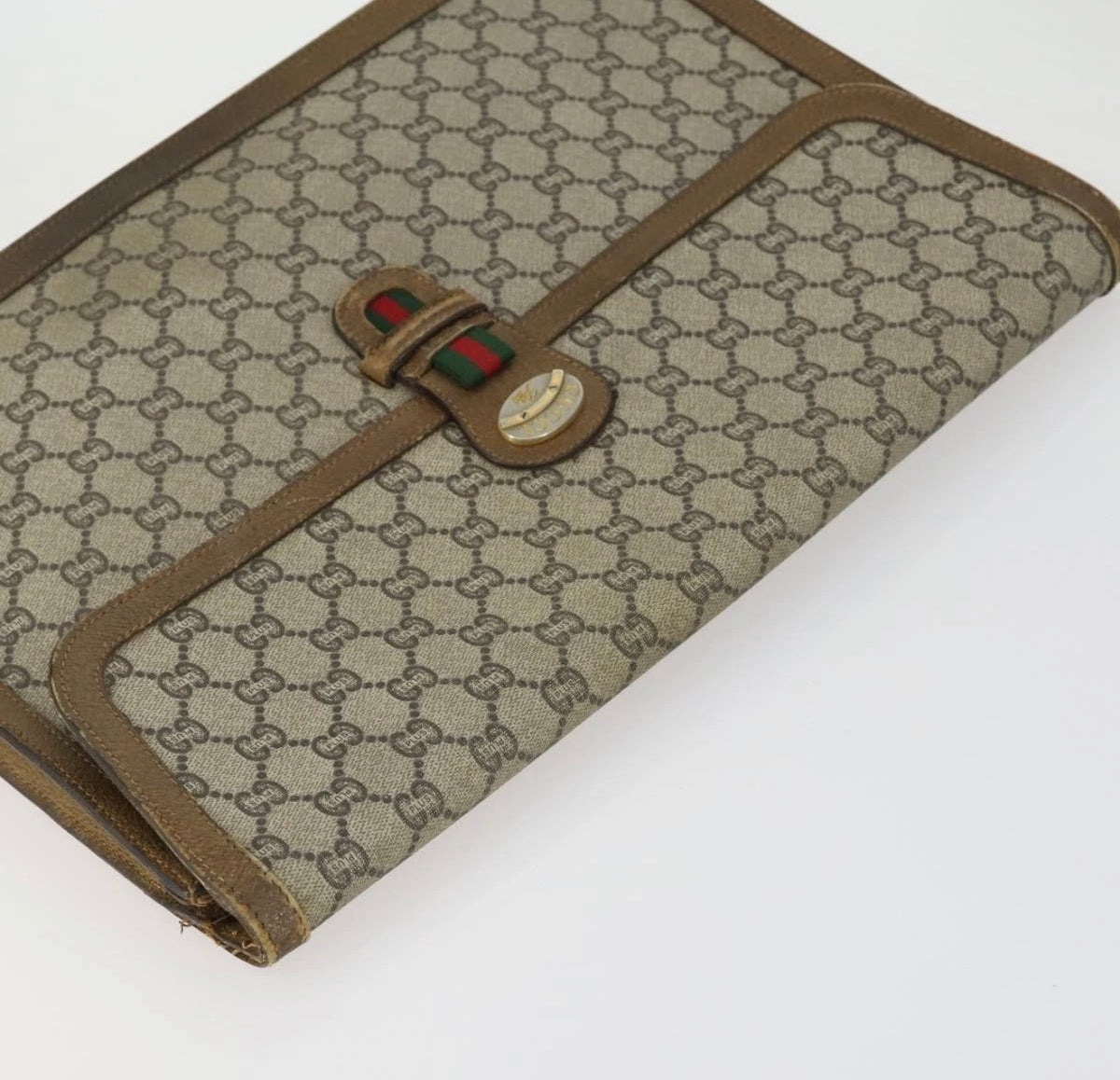 Gucci GG Supreme Monogram Portfolio Clutch