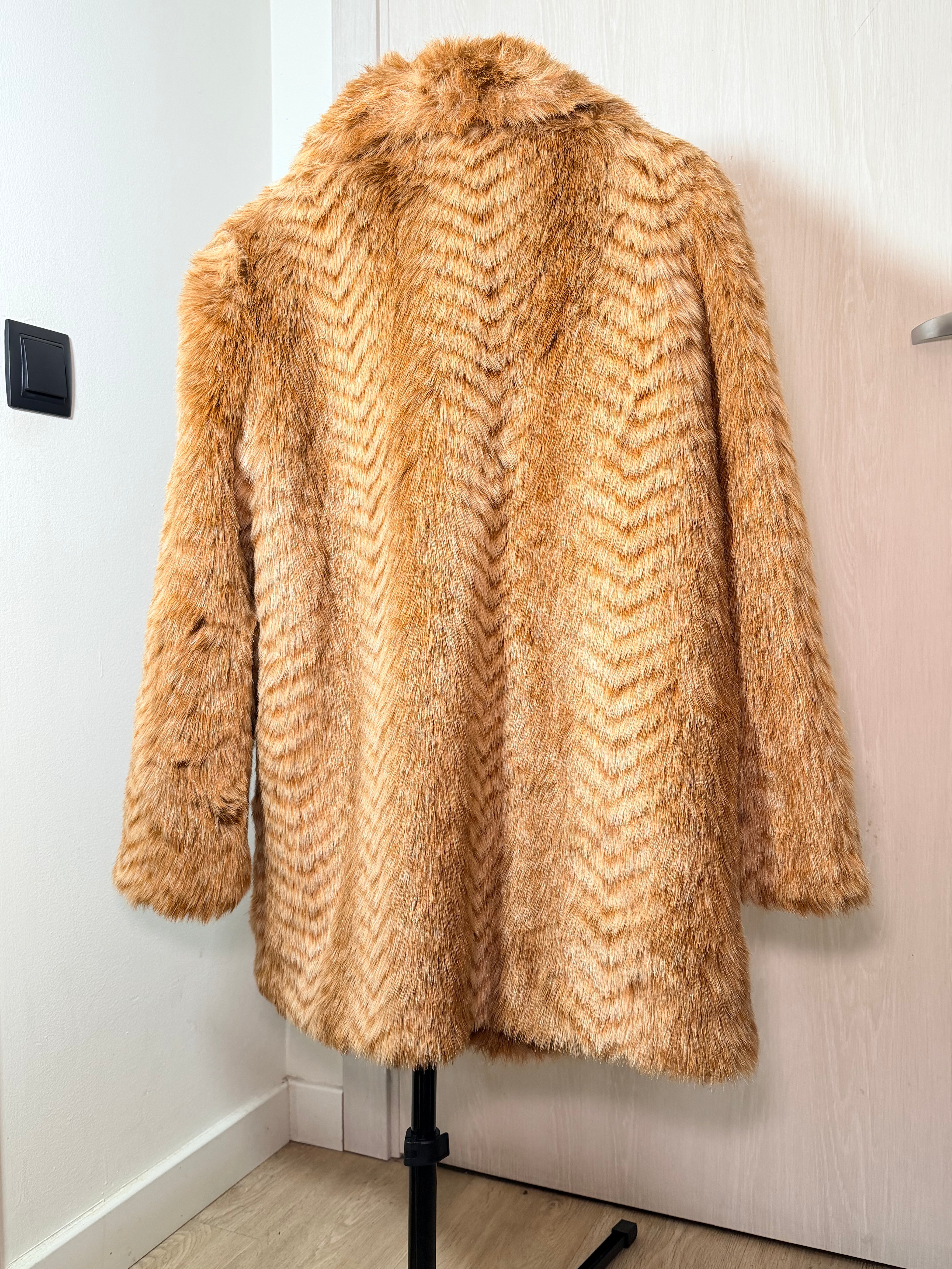 Vintage Sheared Beaver Fur Coat – Chevron Pattern (Medium / Large)