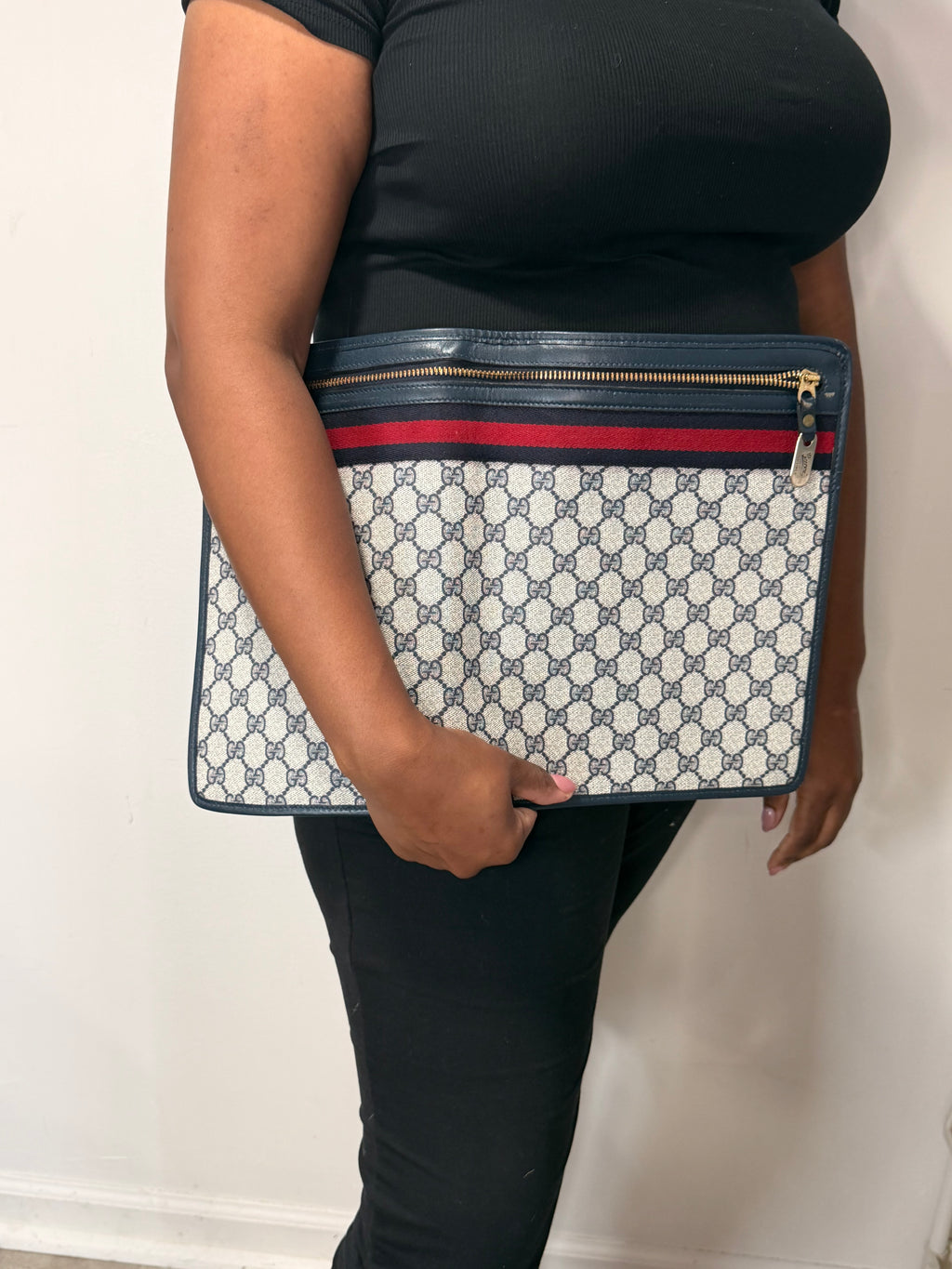 Gucci GG Supreme XL Clutch / Document Holder / Laptop Sleeve