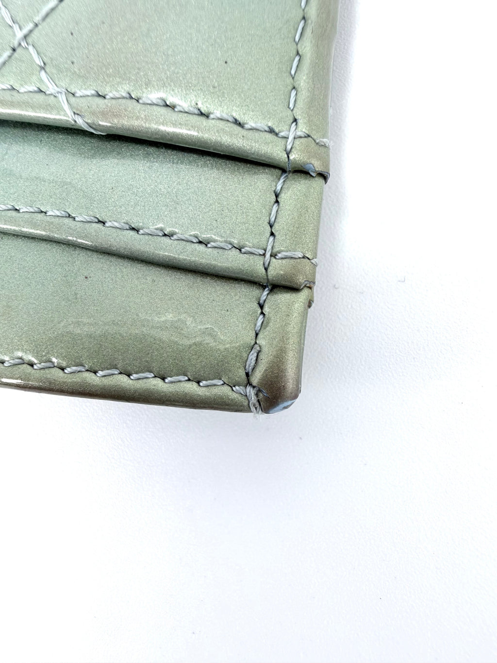 CHANEL Quilted Patent Leather Card Holder – Green