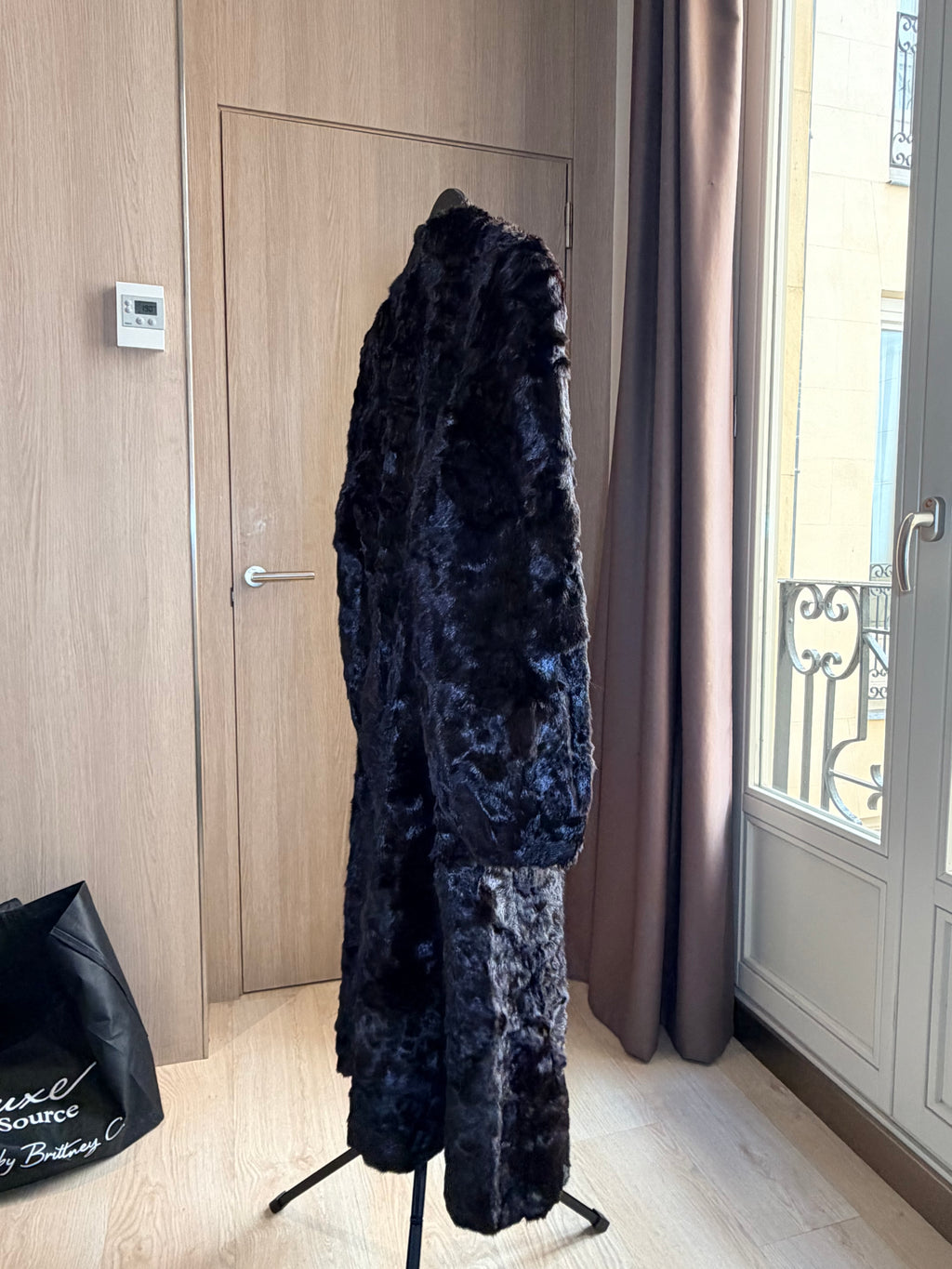 Vintage Black Persian Lamb Fur Coat – Medium -027