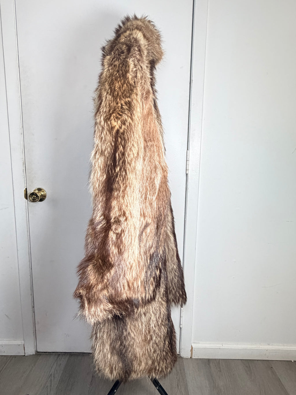 Vintage Raccoon Fur Coat – Large 034