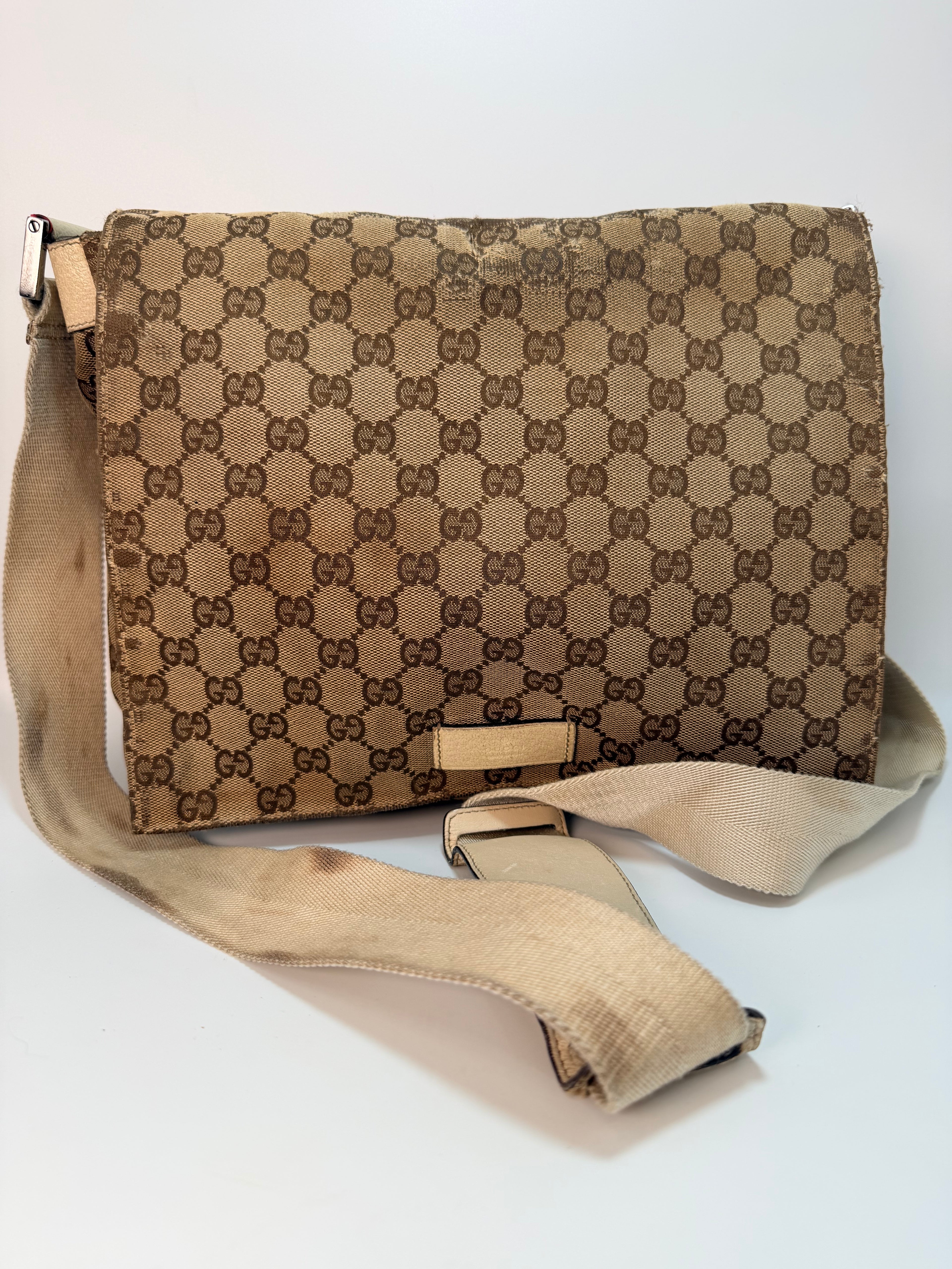 Gucci GG Canvas Messanger Bag