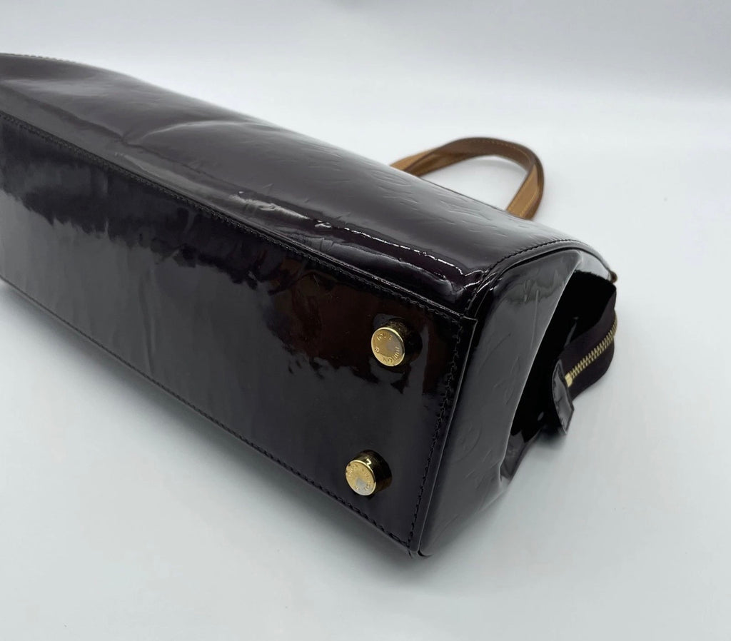 Louis Vuitton Vernis Brea MM Shoulder Bag with Dustbag and Authenticity certificate