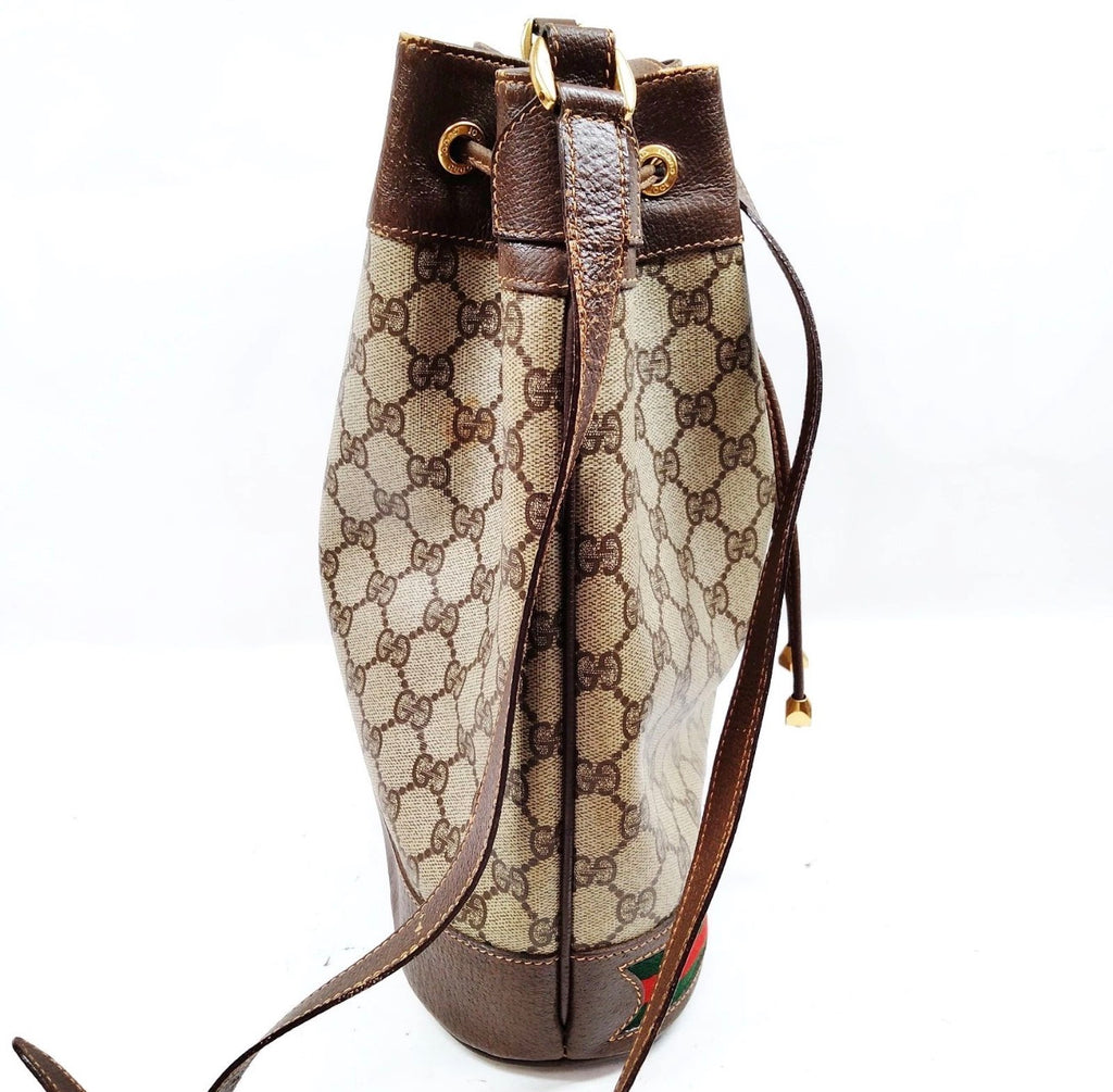 Gucci Vintage GG Supreme Drawstring Bucket Bag