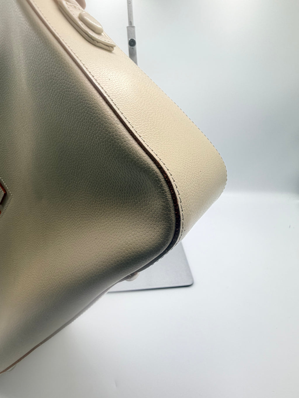 Givenchy Maroquinerie Beige Leather 4G Logo Shoulder Bag