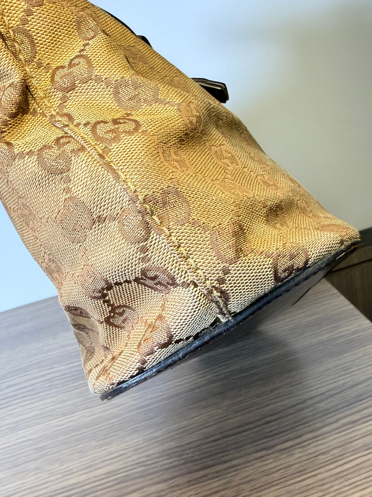 Gucci Vintage GG Monogram Canvas Tote Bag – Brown Leather Buckle Detail