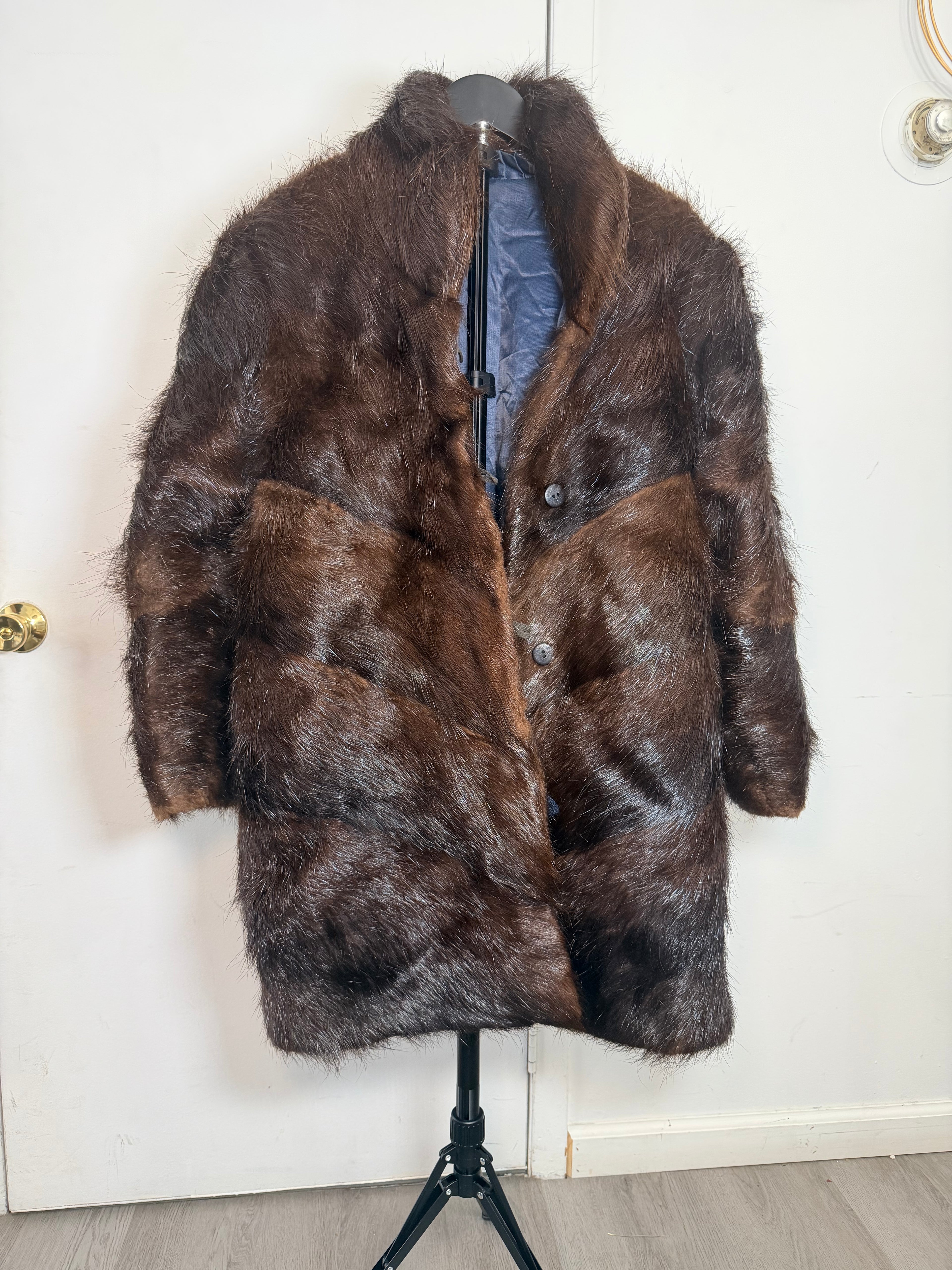 Vintage Dark Brown Nutria Fur Coat – Large 028