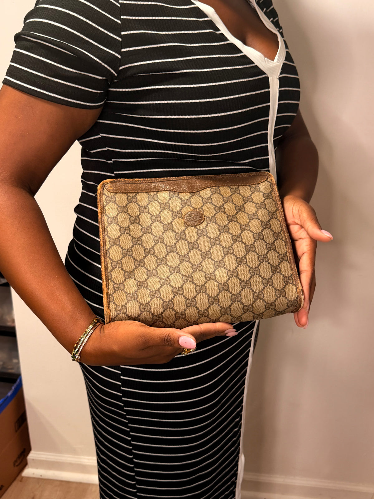 Gucci GG Supreme Monogram Portfolio Clutch