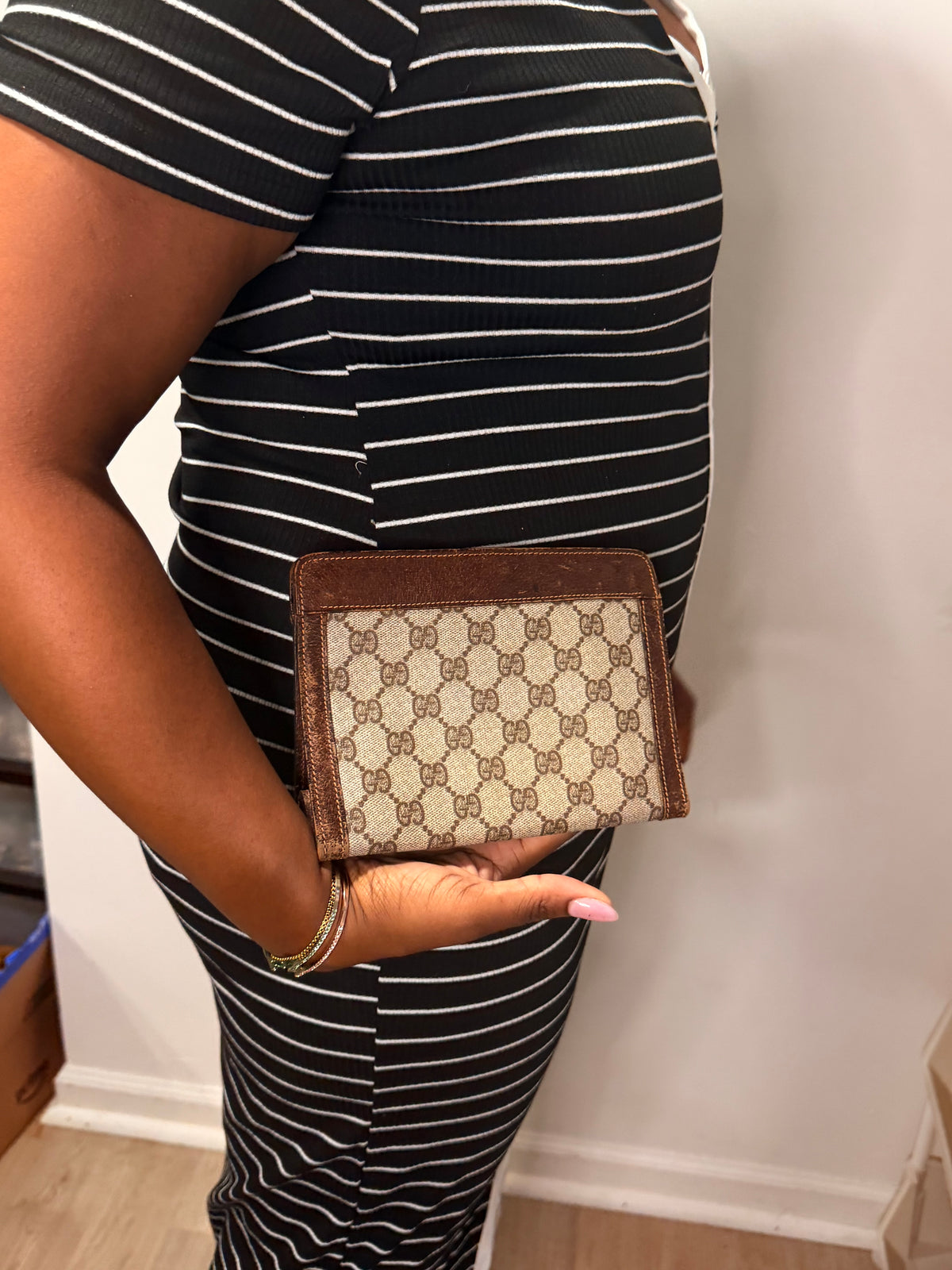 Gucci GG Supreme Monogram Mini Clutch / Cosmetic Case