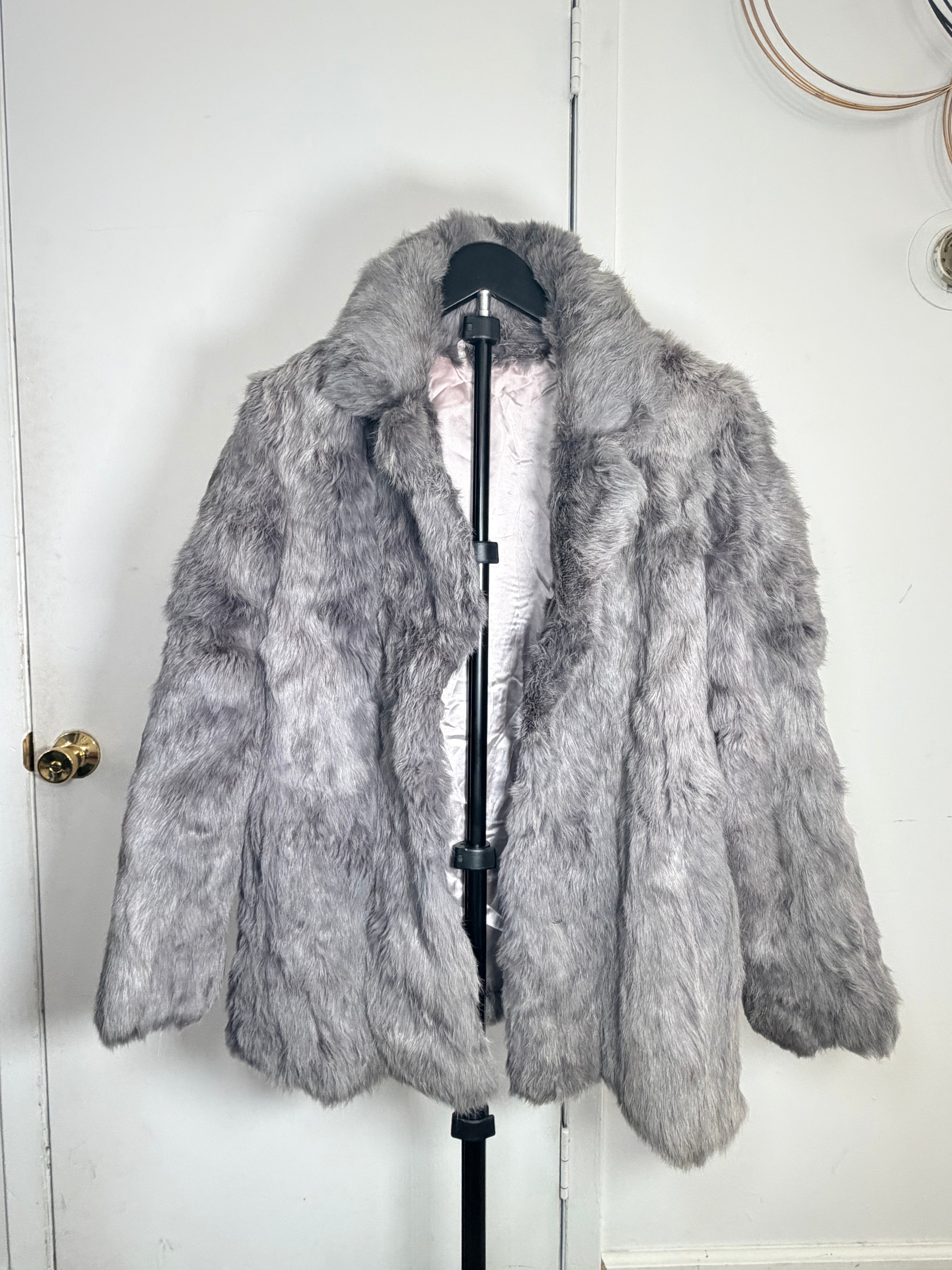 Vintage Silver Gray Rabbit Fur Coat – Medium 032