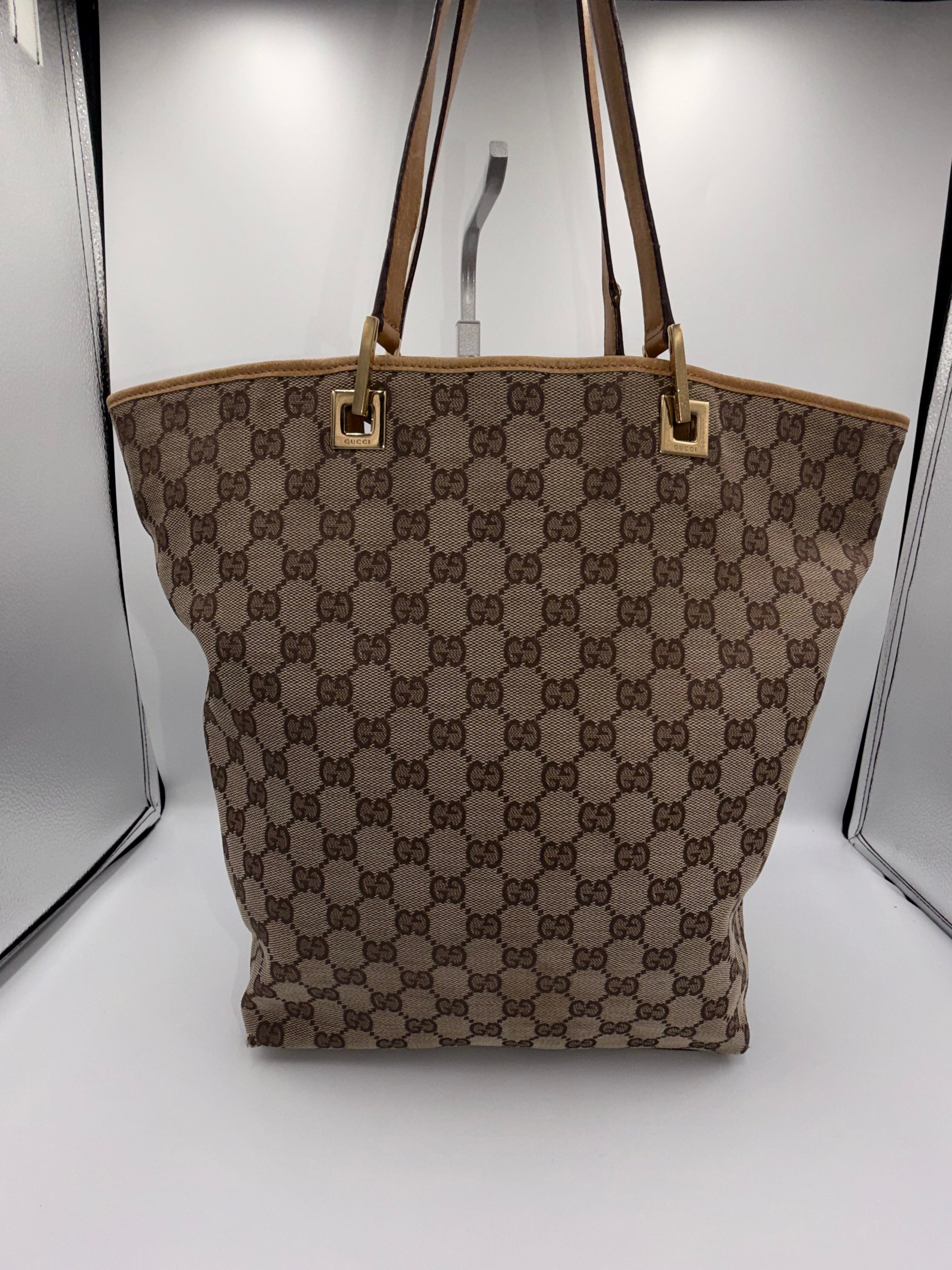 Gucci GG Canvas Tote (Beige)