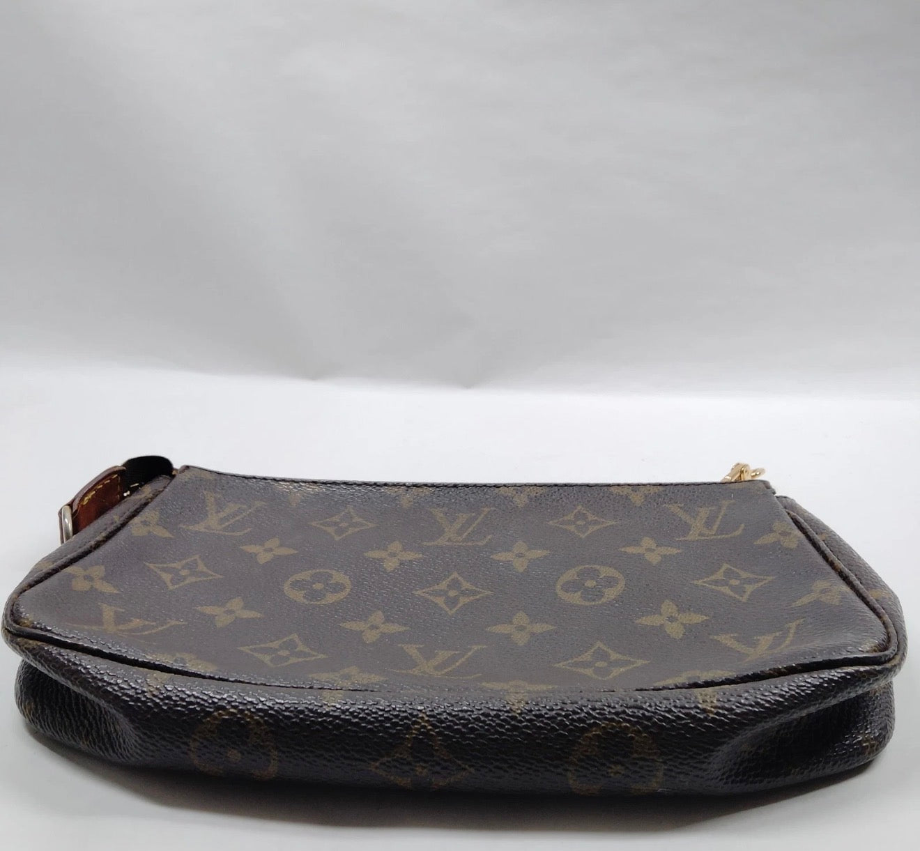 Louis Vuitton Monogram Pochette