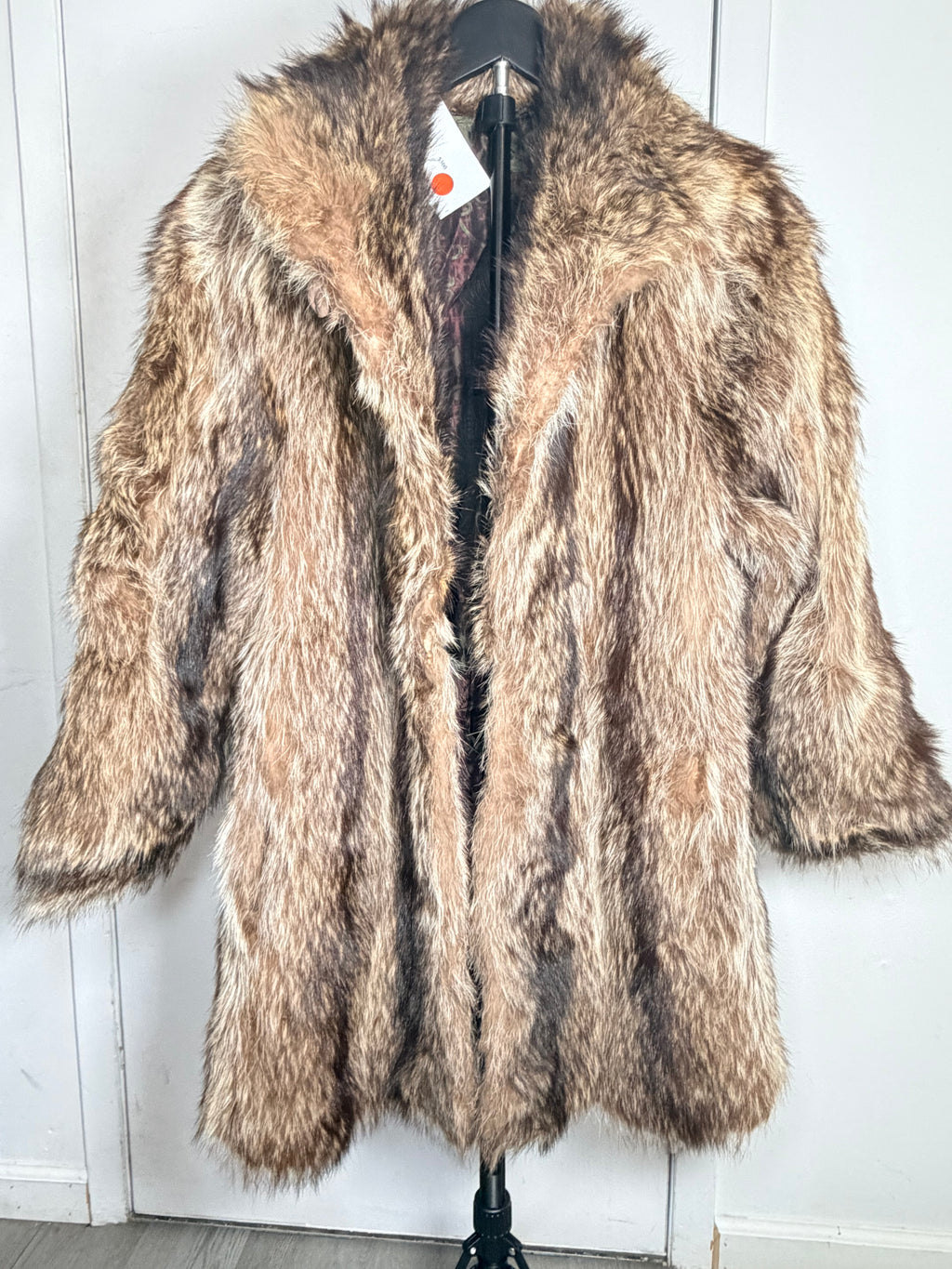Vintage Raccoon Fur Coat – Large 034