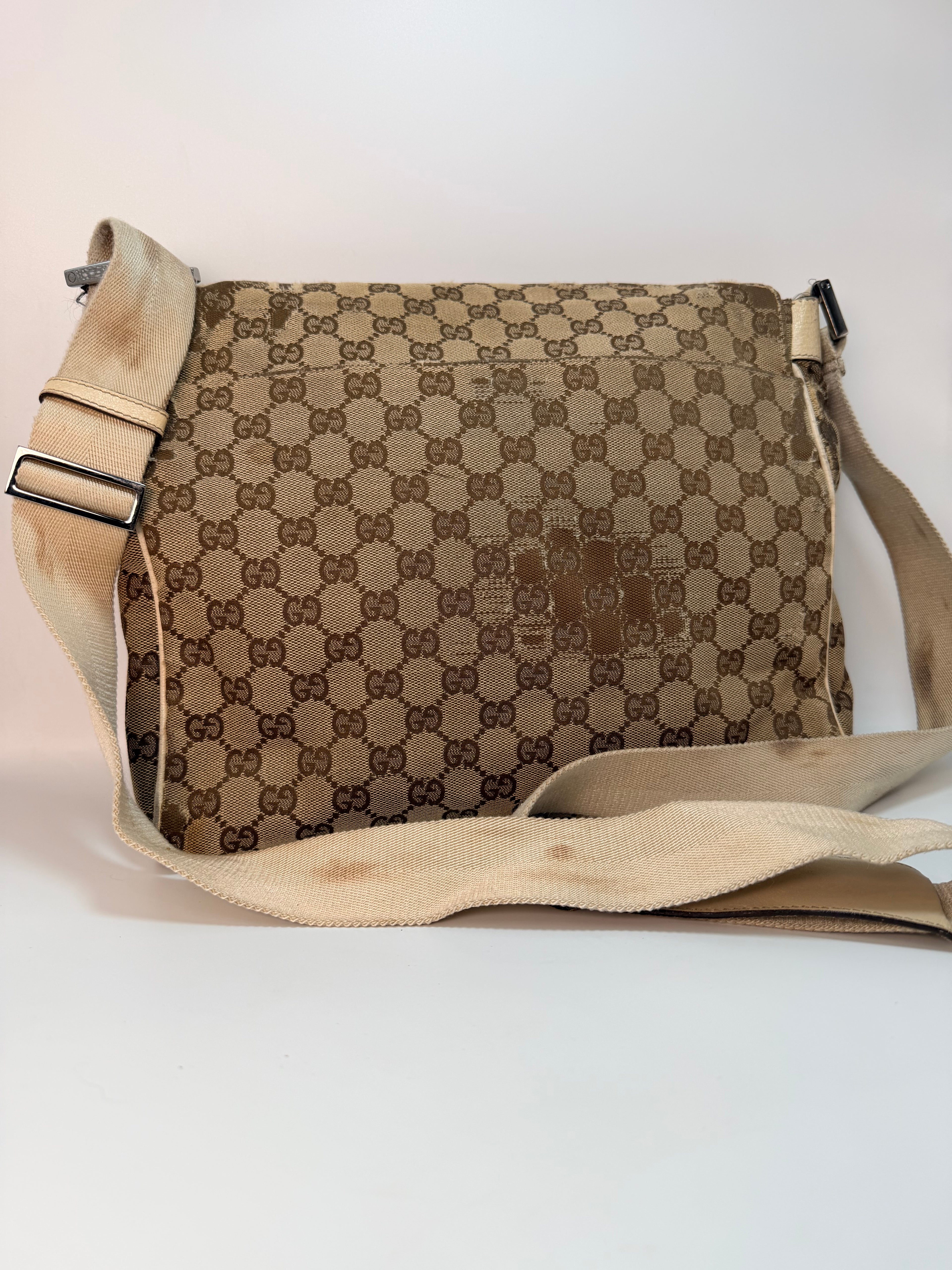 Gucci GG Canvas Messanger Bag