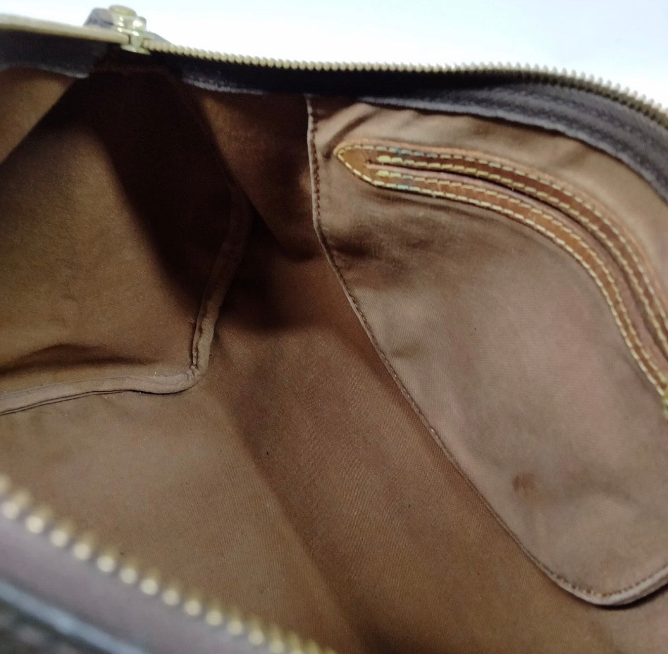 Louis Vuitton Monogram Speedy 30