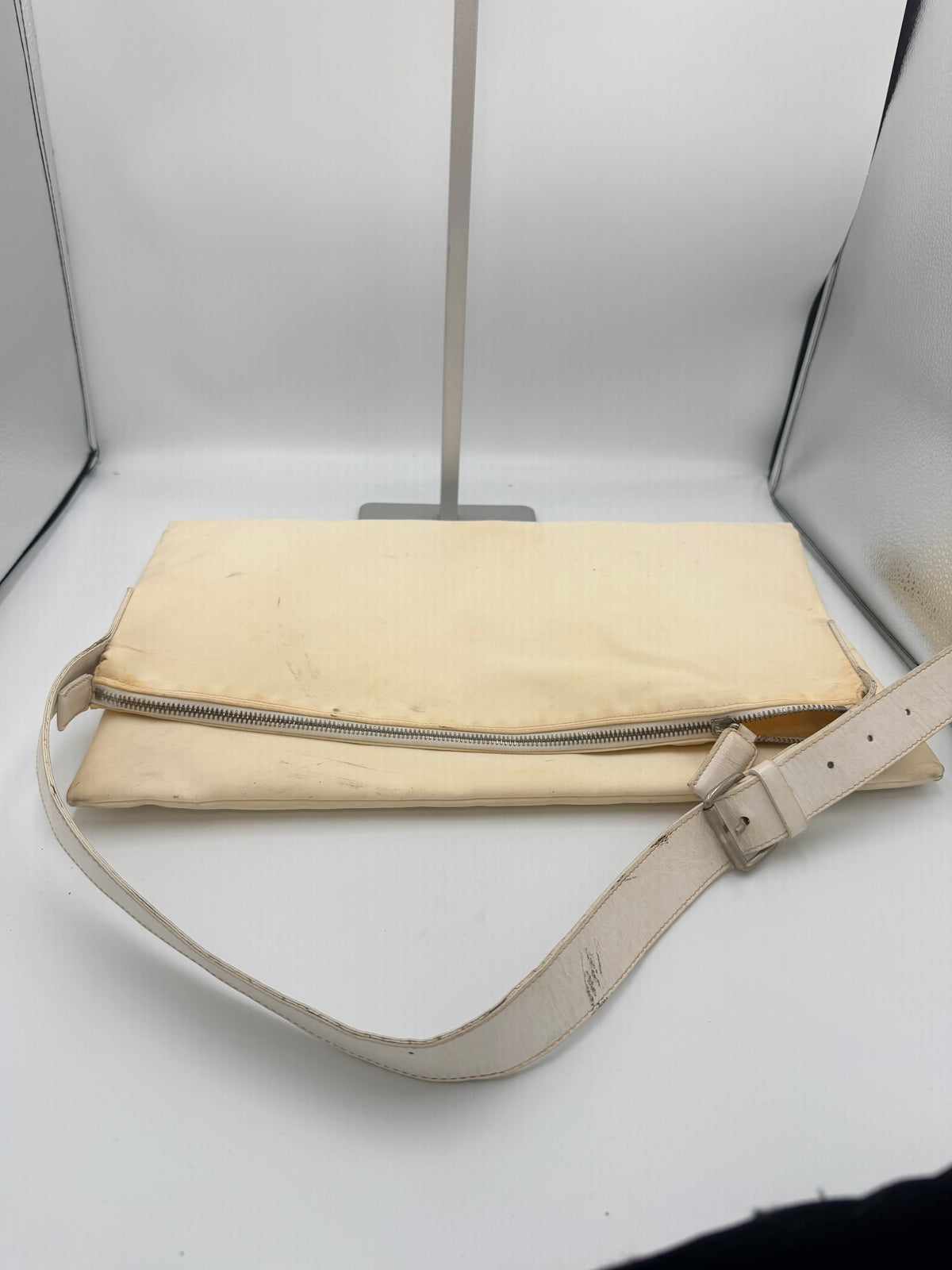Fendi Vintage FF Logo Shoulder Bag – Ivory