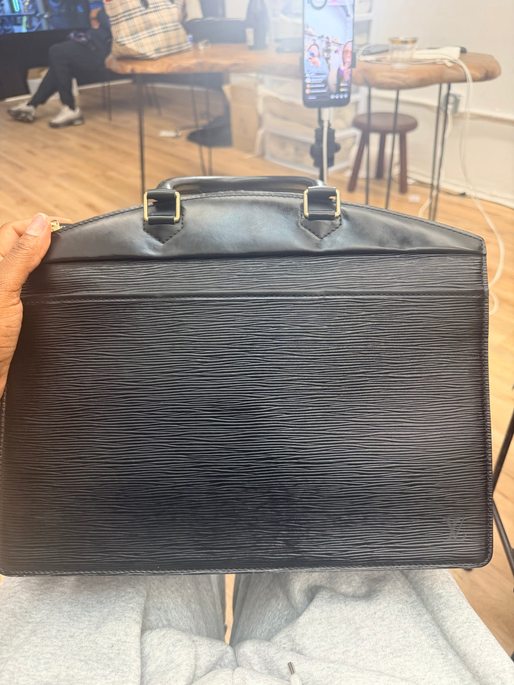 LV Riveria - Black
