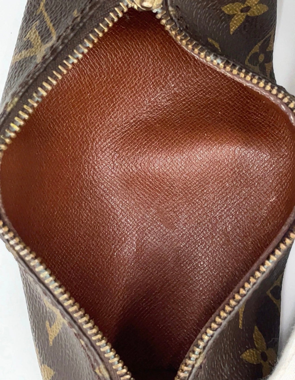 Louis Vuitton Papillon Pochette – Monogram Canvas
