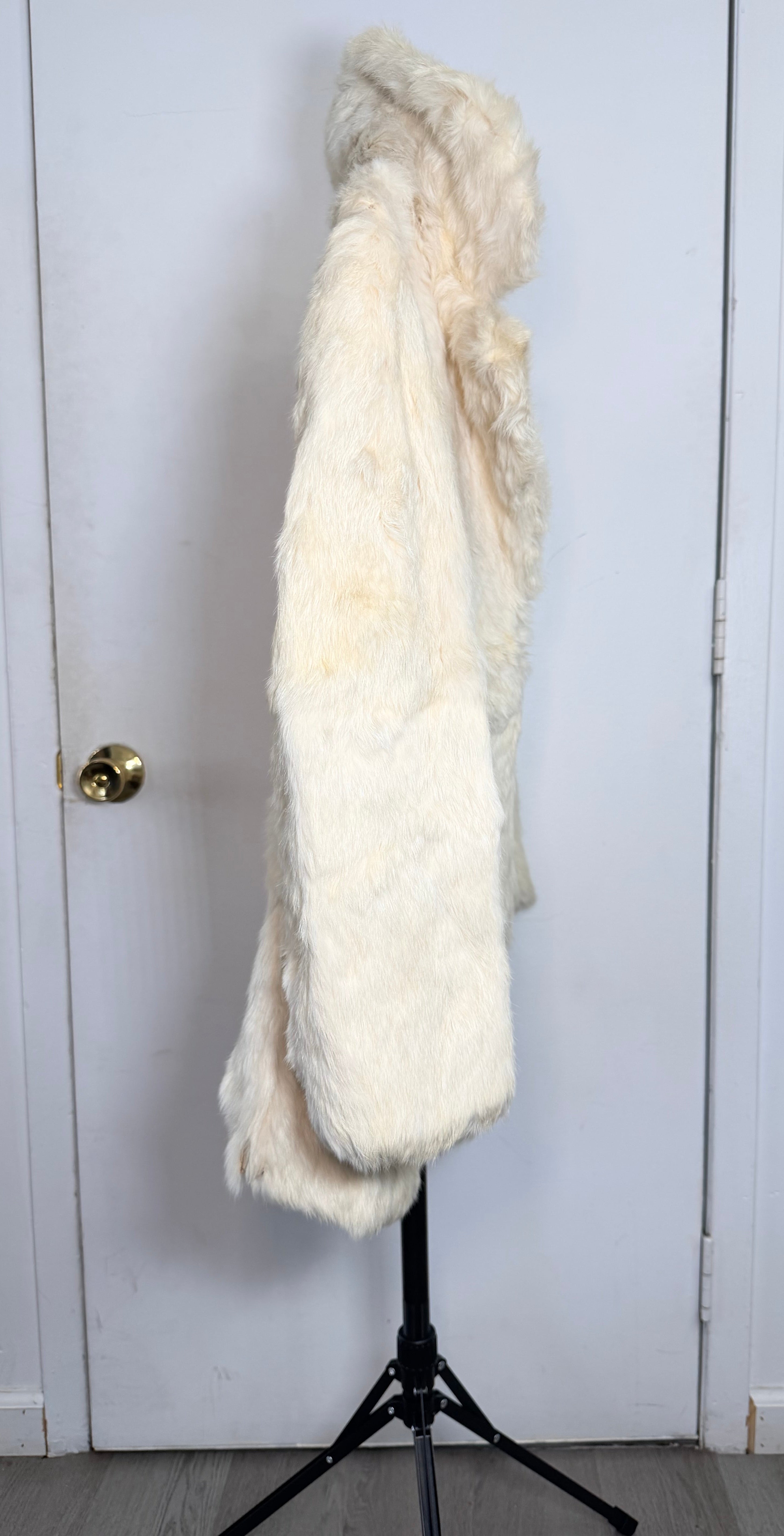 Vintage Ivory Rabbit Fur Coat – Small 026