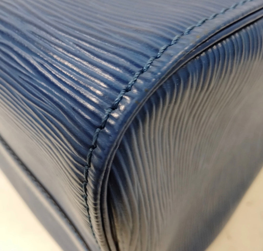Louis Vuitton Epi Leather Speedy 35 – Blue