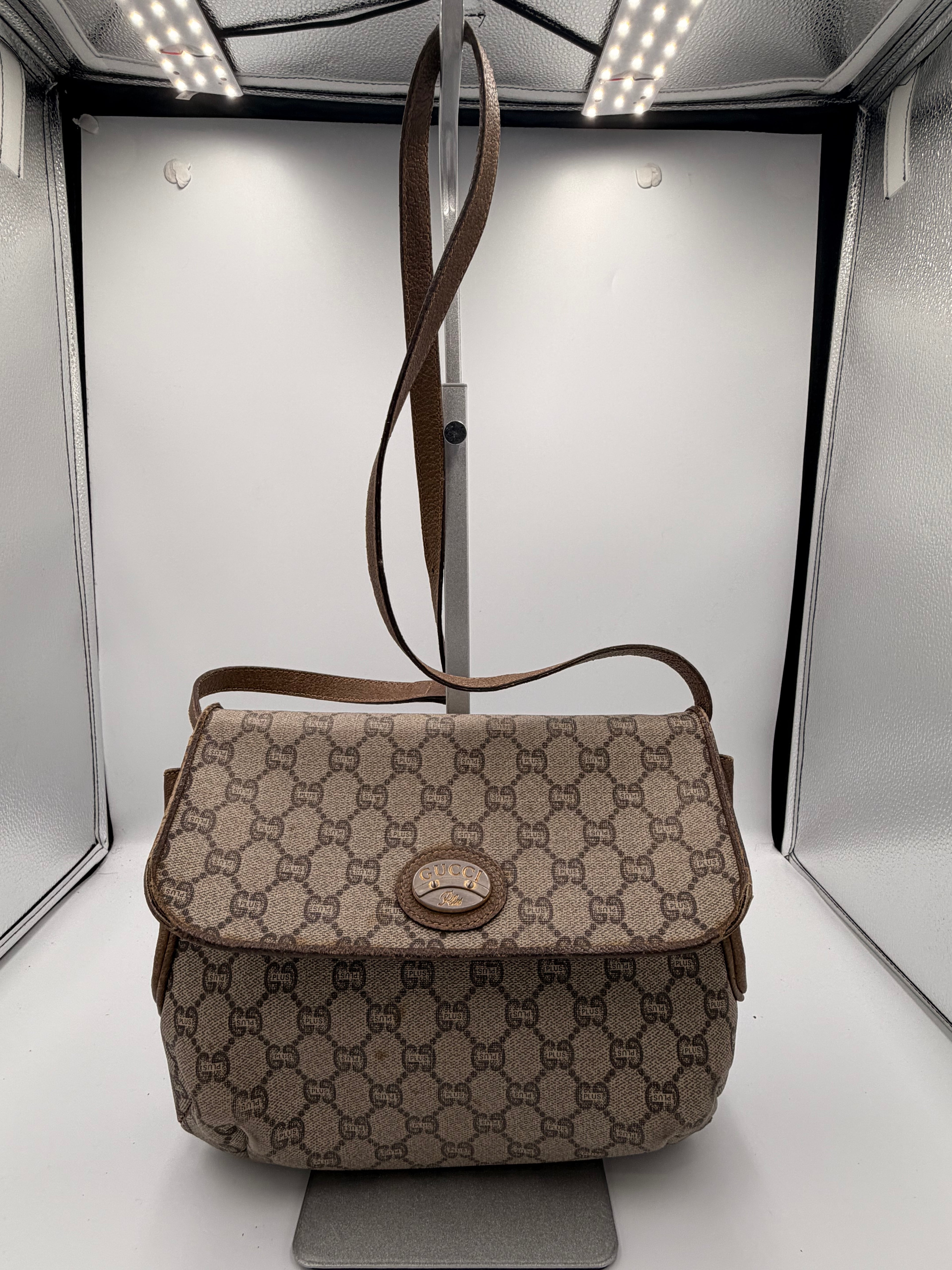 Gucci Plus GG Supreme Crossbody Bag