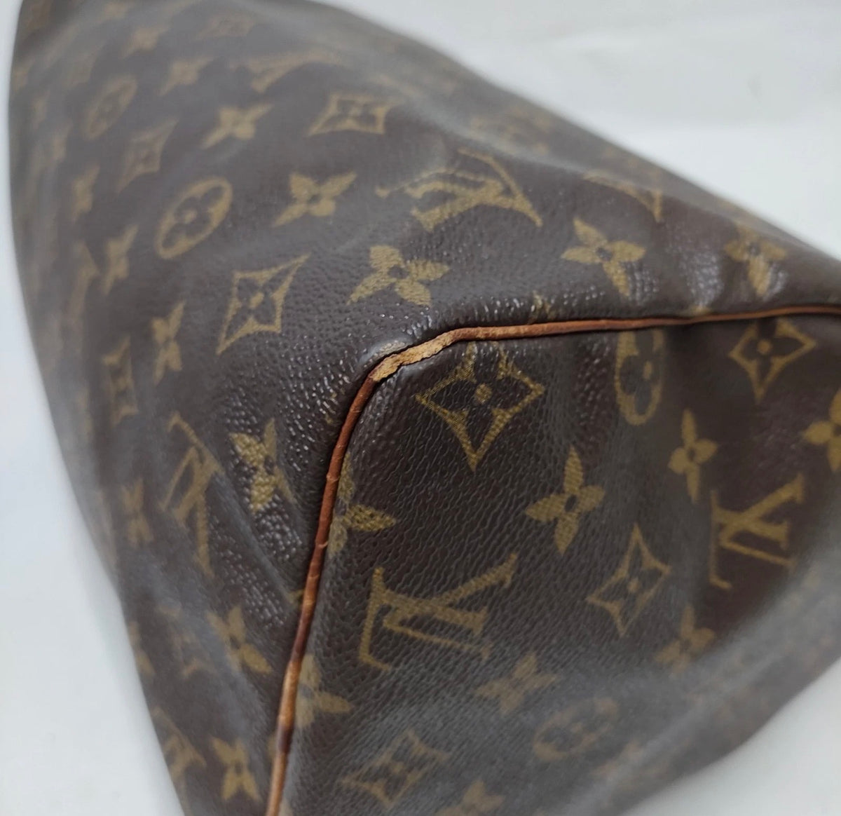 Louis Vuitton Monogram Speedy 30