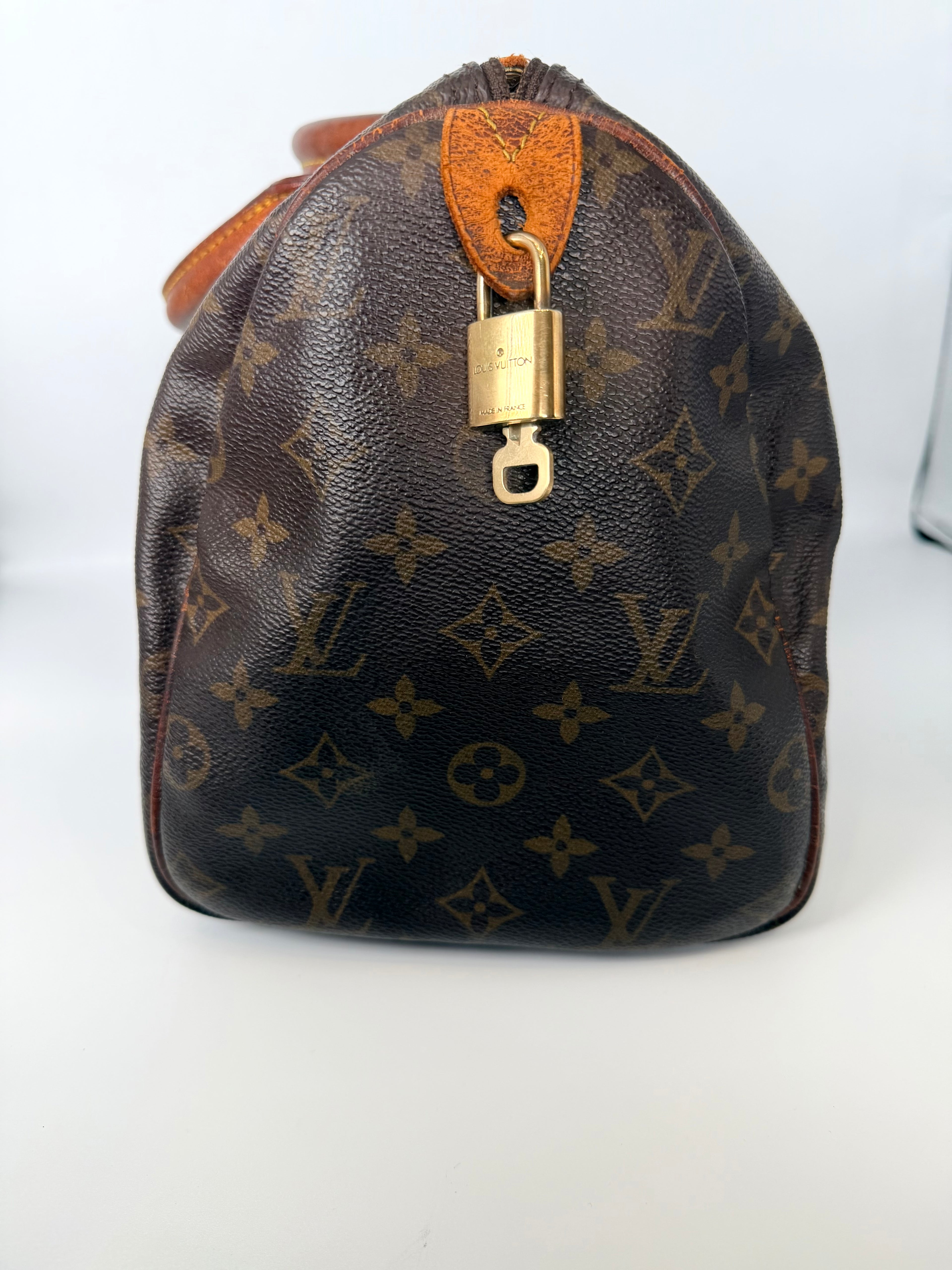 Louis Vuitton Speedy 30 ( Lock included)