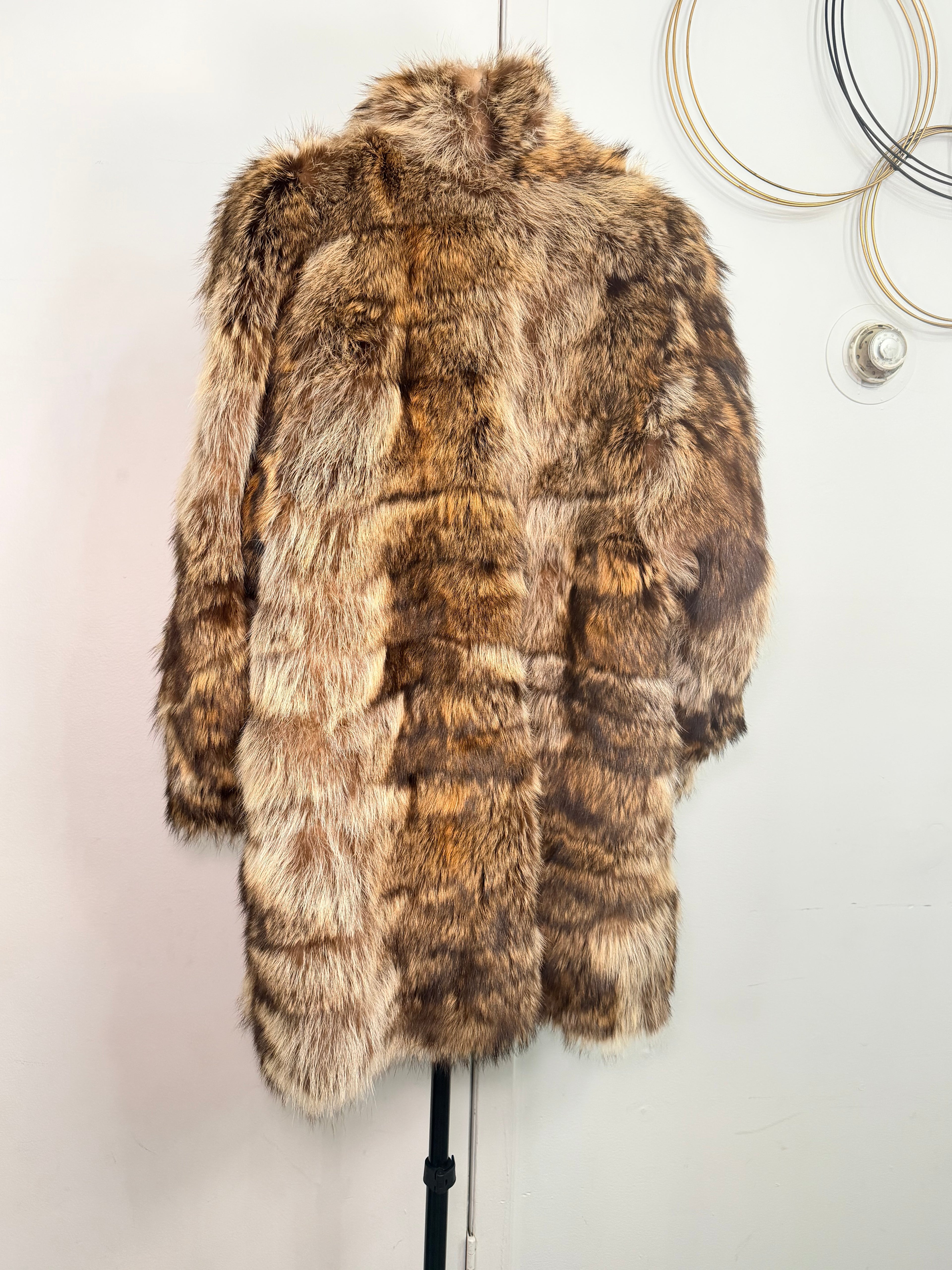 Vintage Finn Raccoon Fur Coat – Golden Brown Multi-Tone (Large)