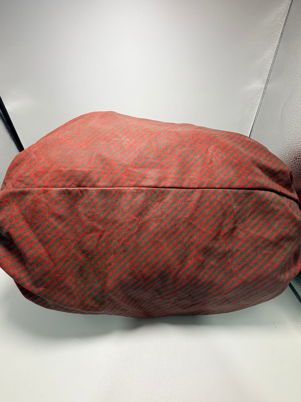 GUCCI Vintage Nylon Duffle Bag – Red & Green Stripe