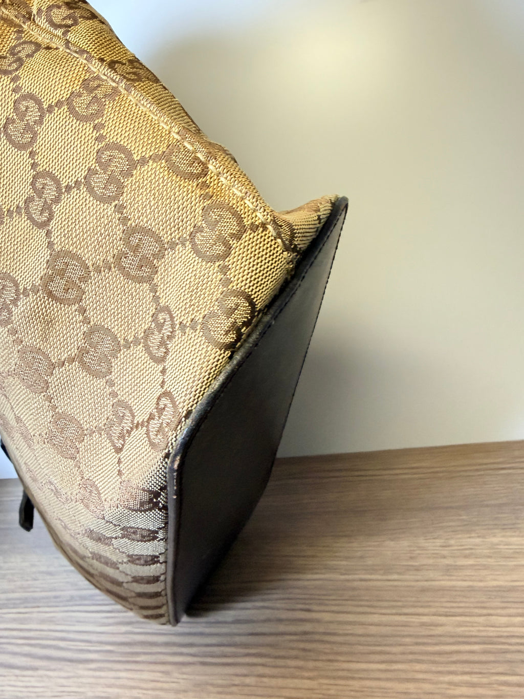 Gucci Vintage GG Monogram Canvas Tote Bag – Brown Leather Buckle Detail
