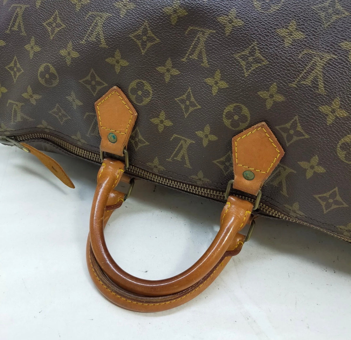 Louis Vuitton Monogram Speedy 40