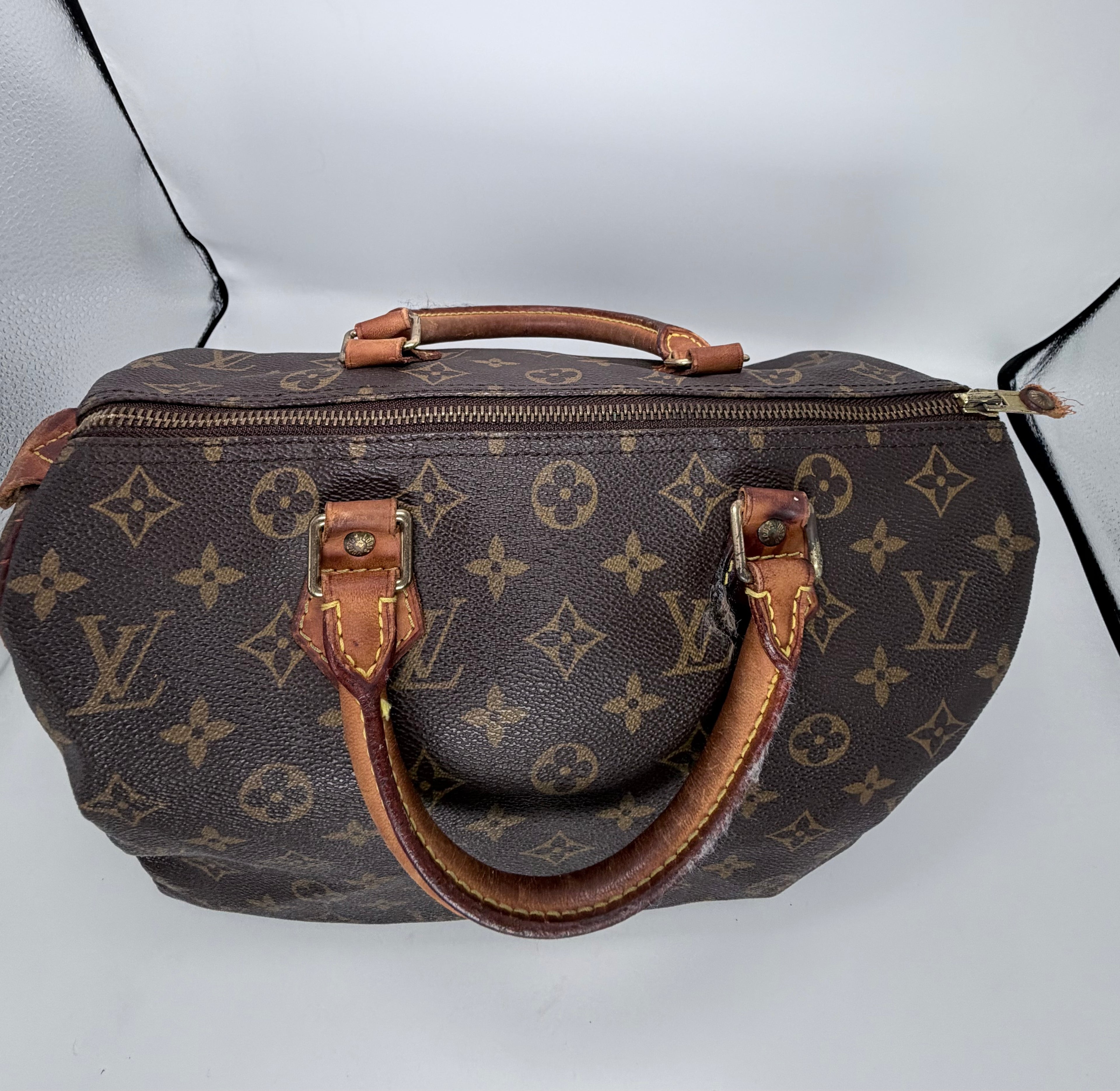 Louis Vuitton Speedy 30