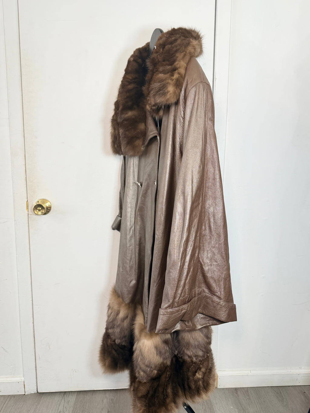Vintage Leather & Mink Trim Coat – XL / 1X 021
