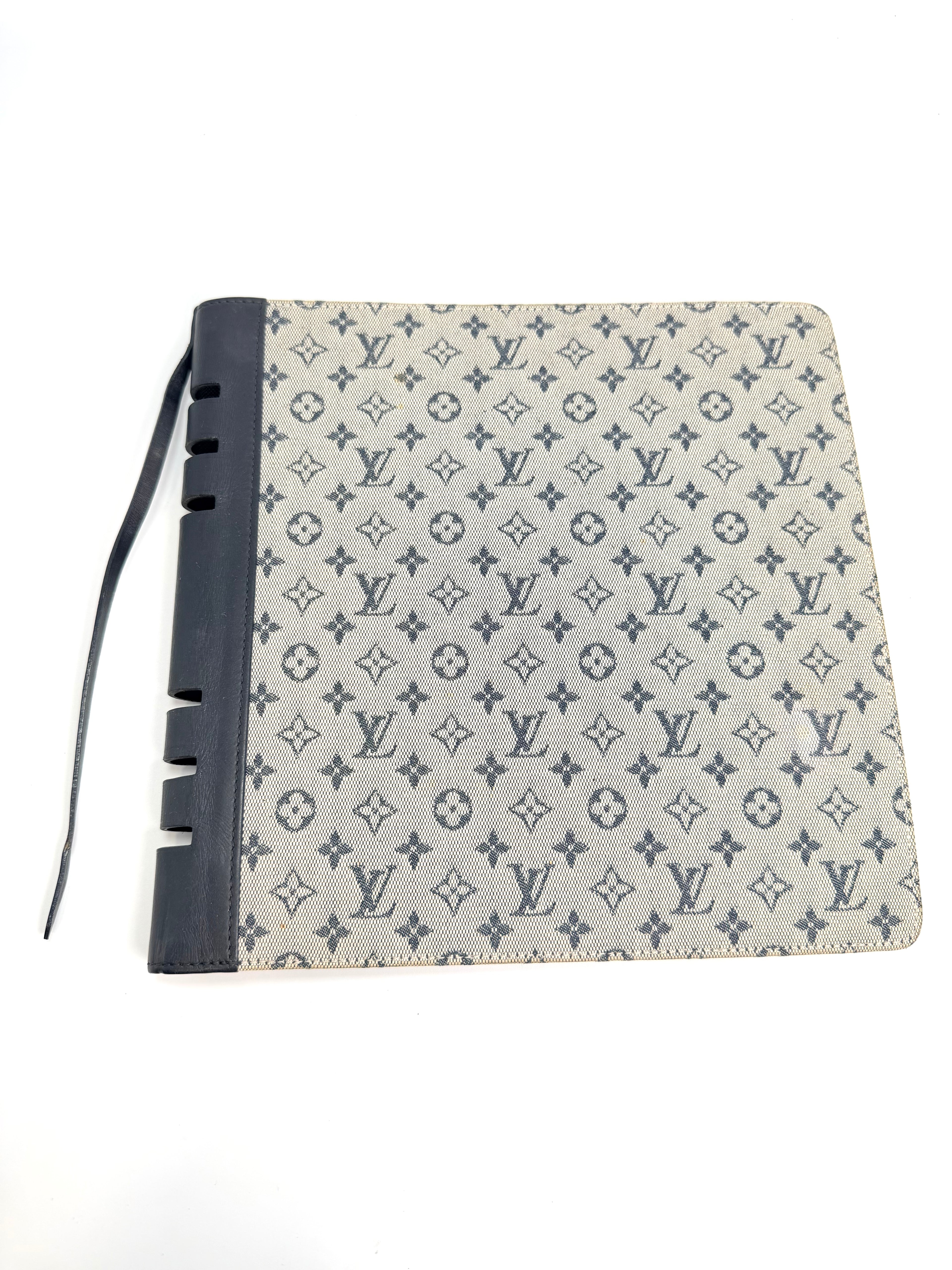 Louis Vuitton Mini Lin Notebook Cover MM
