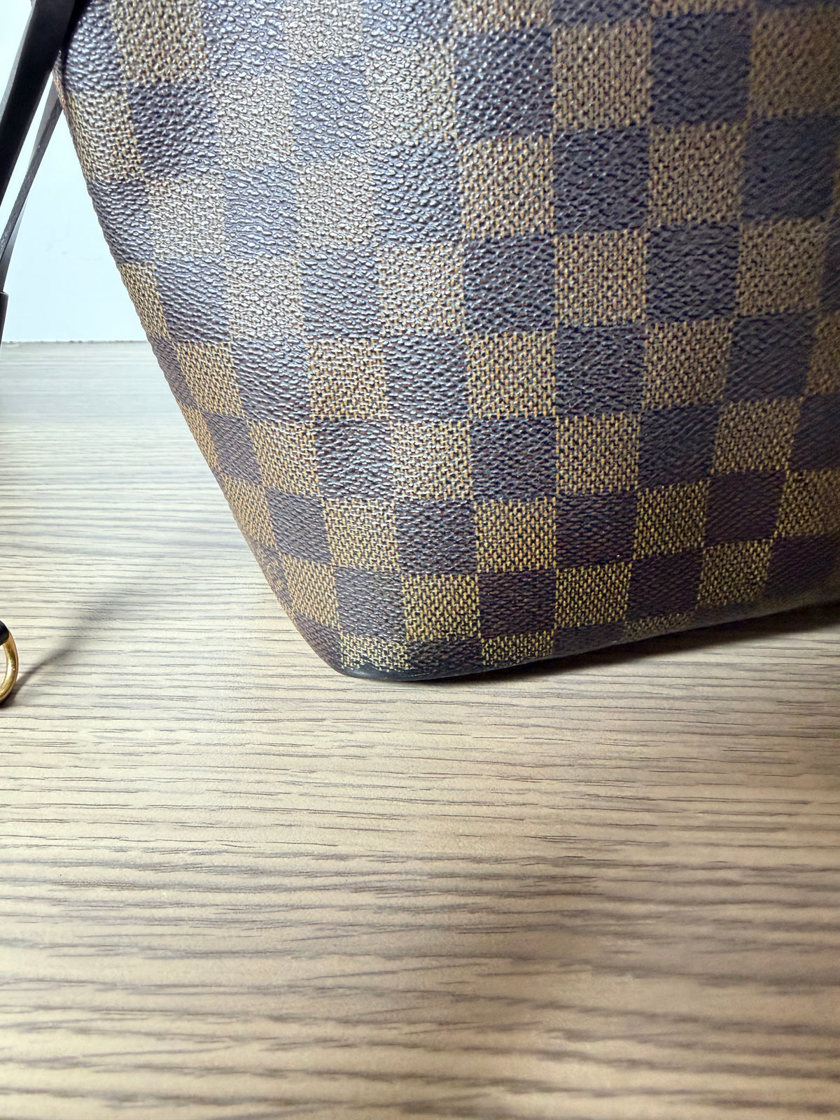 Louis Vuitton Damier Ebene Neverfull PM – Red Limited Edition Interior