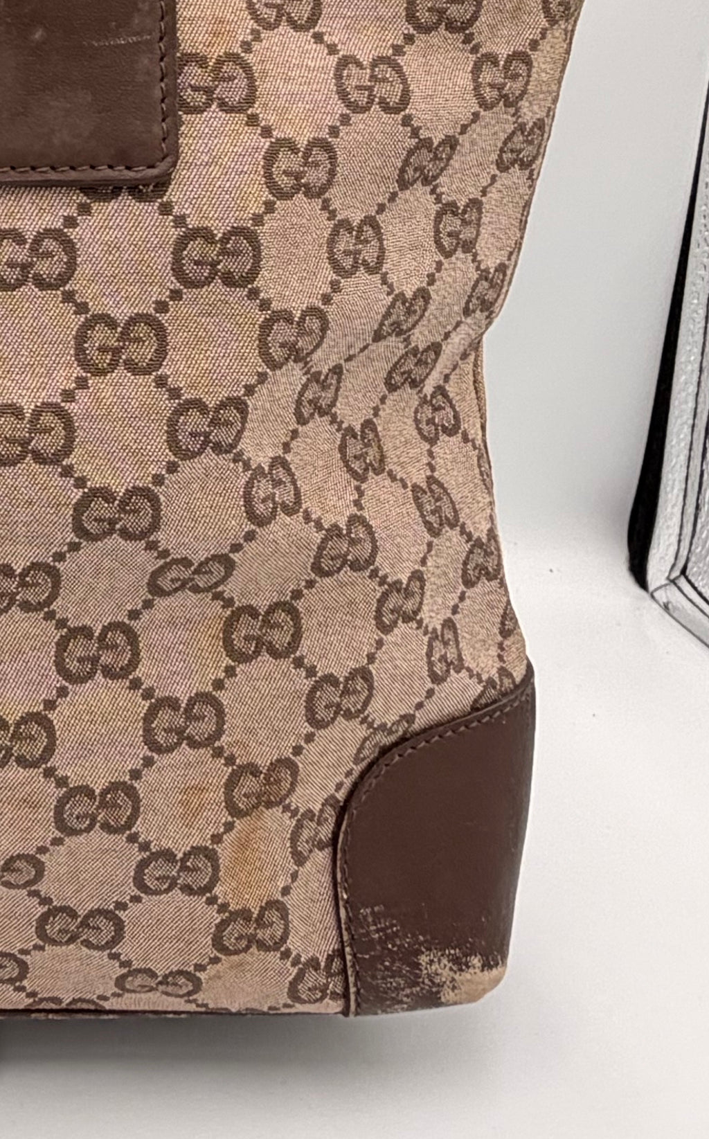 Gucci GG Canvas Shoulder Tote (Beige/Brown)