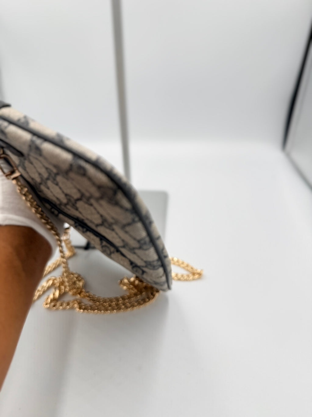 Gucci GG Supreme Mini Crossbody Bag