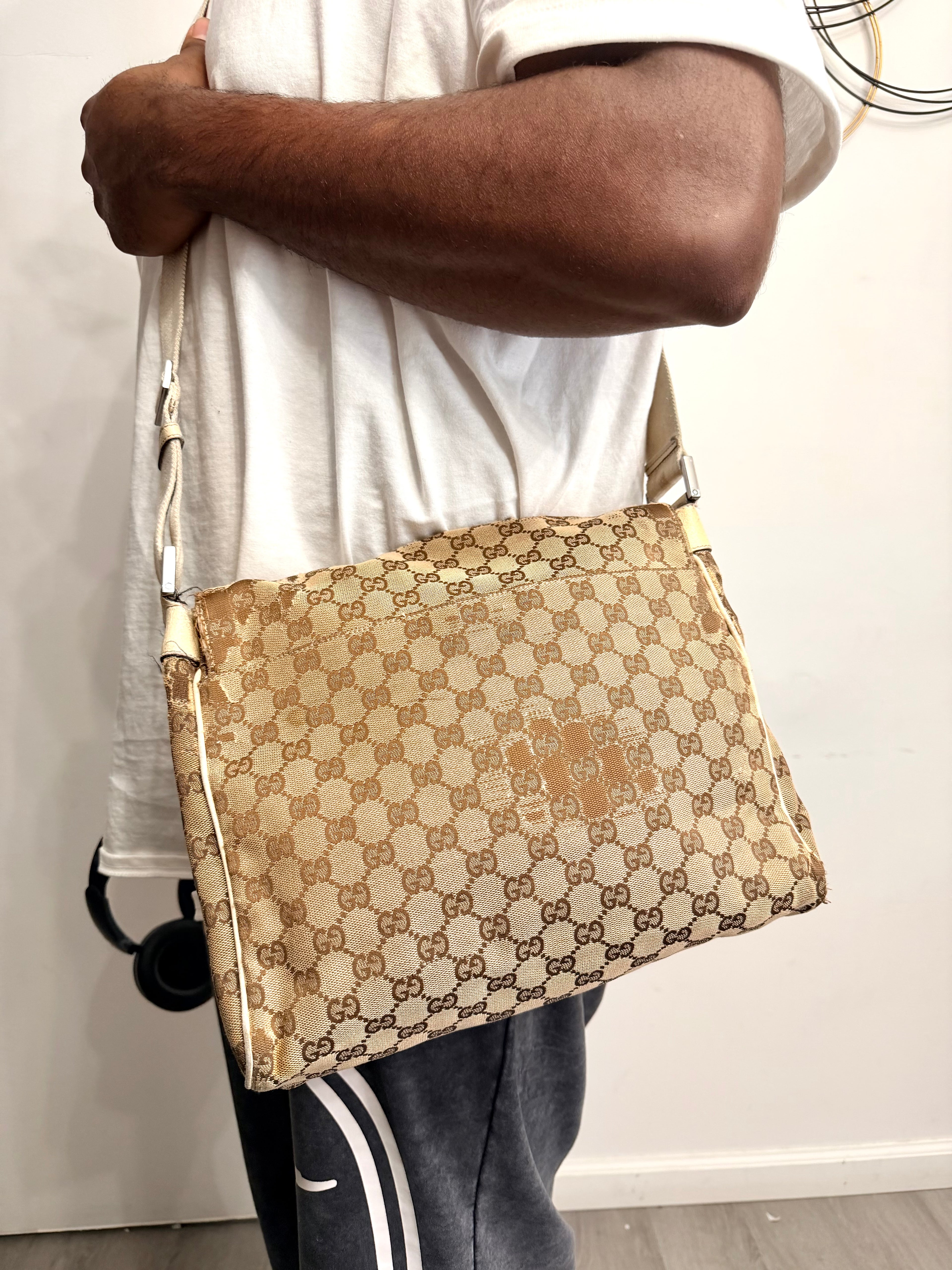 Gucci GG Canvas Messanger Bag