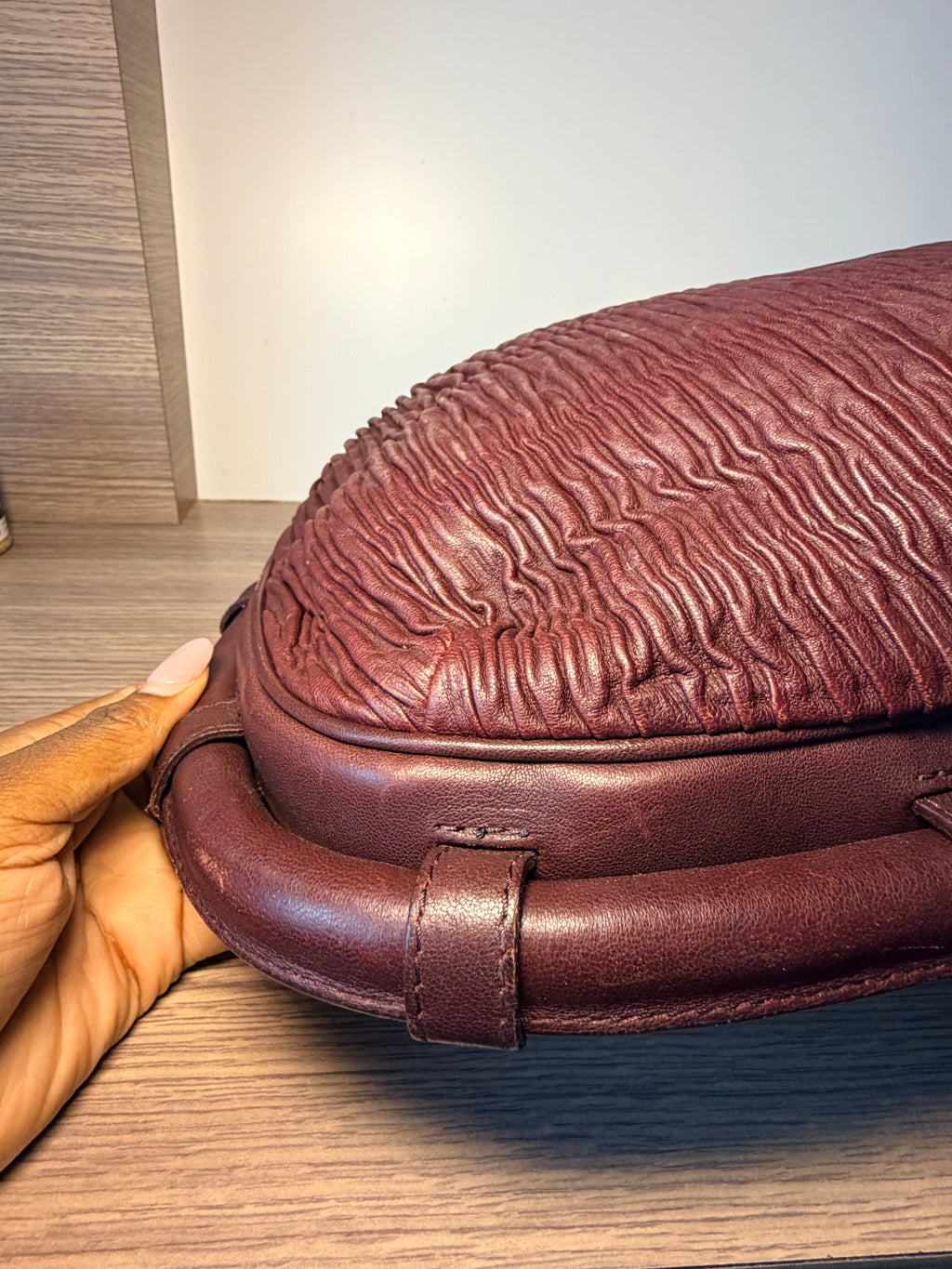 Burberry Prorsum Burgundy Ruched Leather Hobo Bag – Runway Era