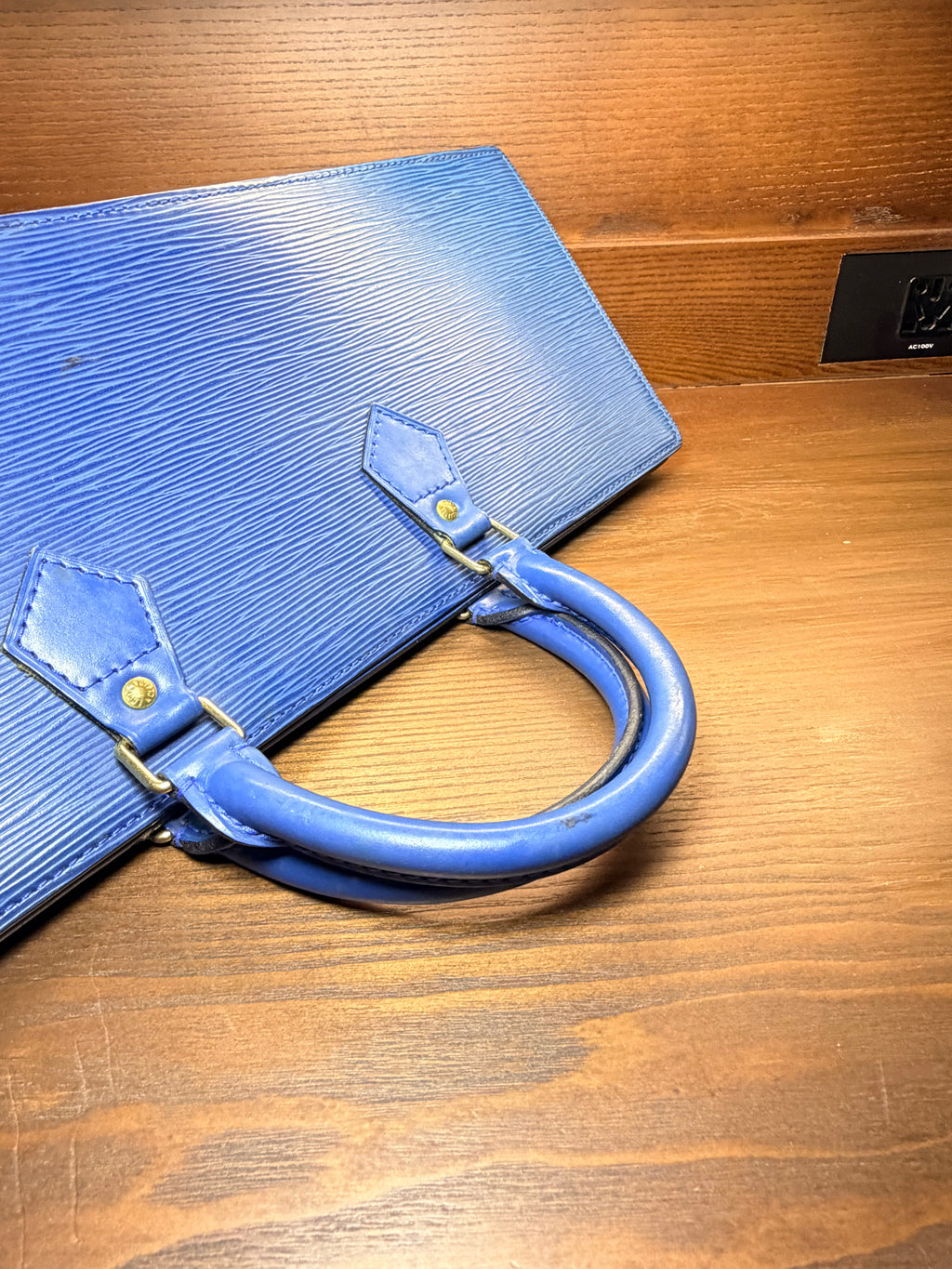 Louis Vuitton Vintage Sac Triangle – Toledo Blue Epi Leather