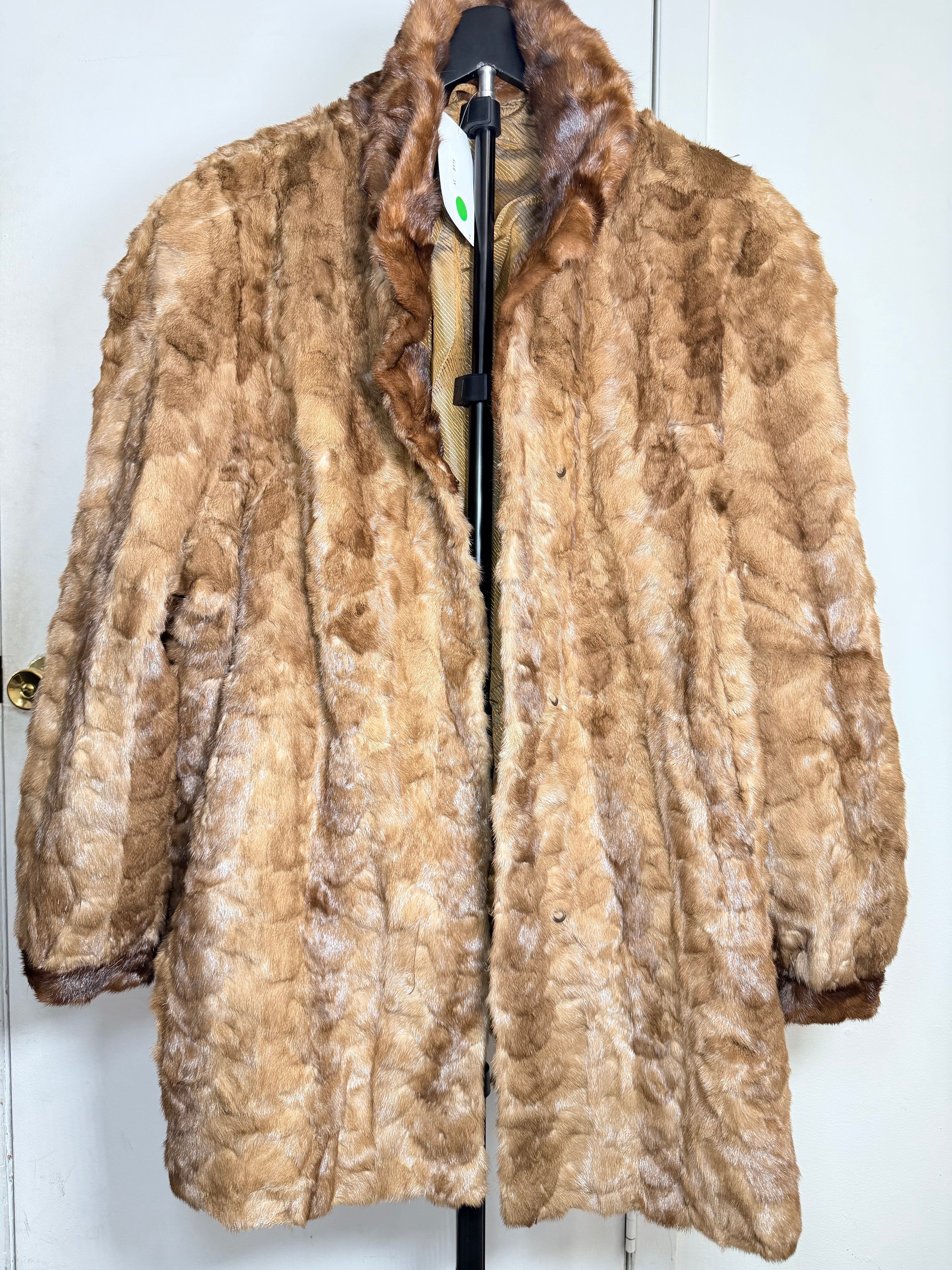 Vintage Honey Mink Fur Coat – XL 037