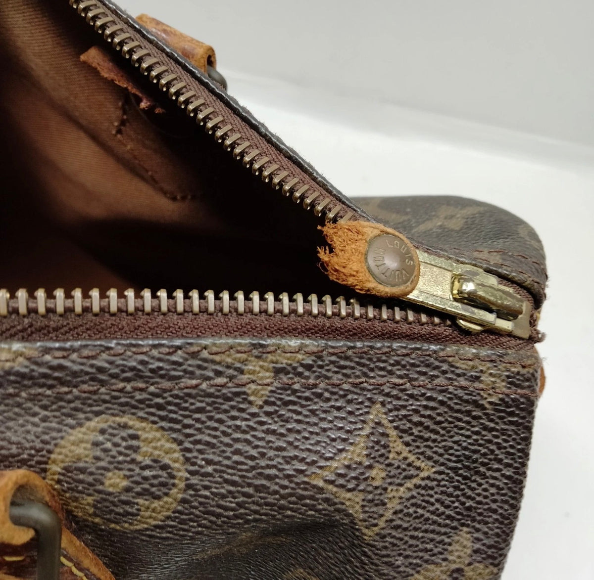 Louis Vuitton Monogram Speedy 30
