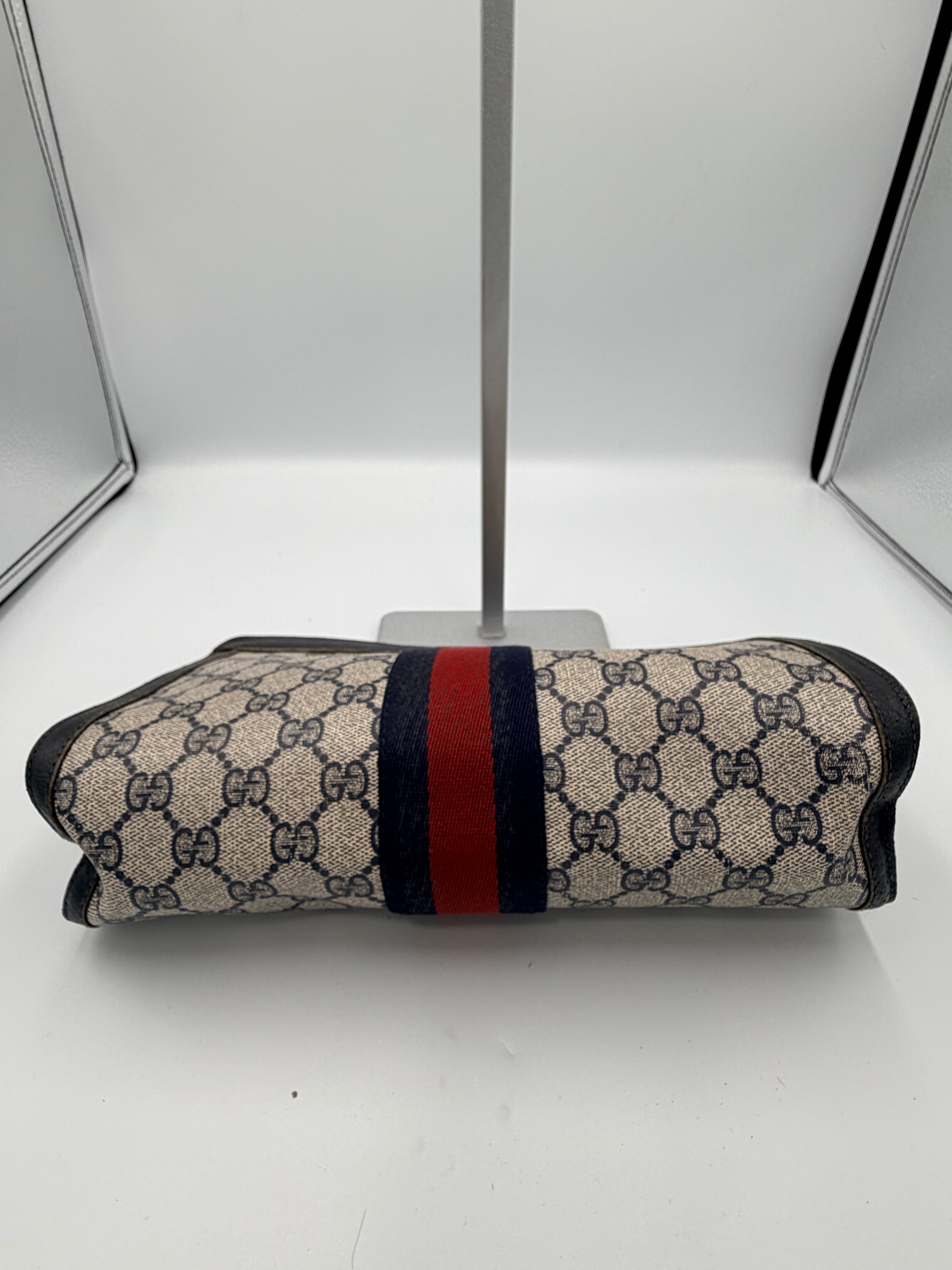GUCCI GG Supreme Web Clutch (Large) - Blue