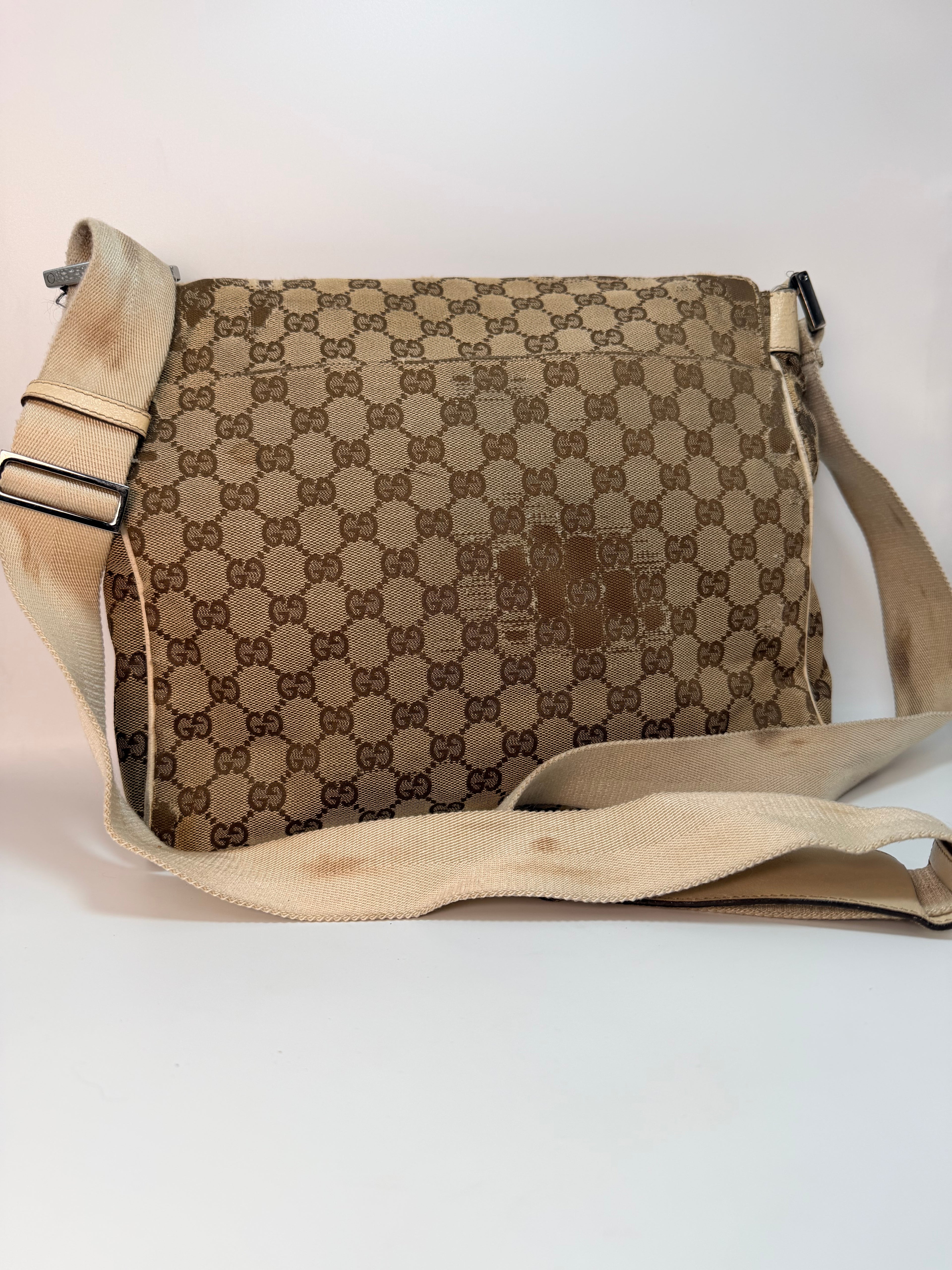 Gucci GG Canvas Messanger Bag