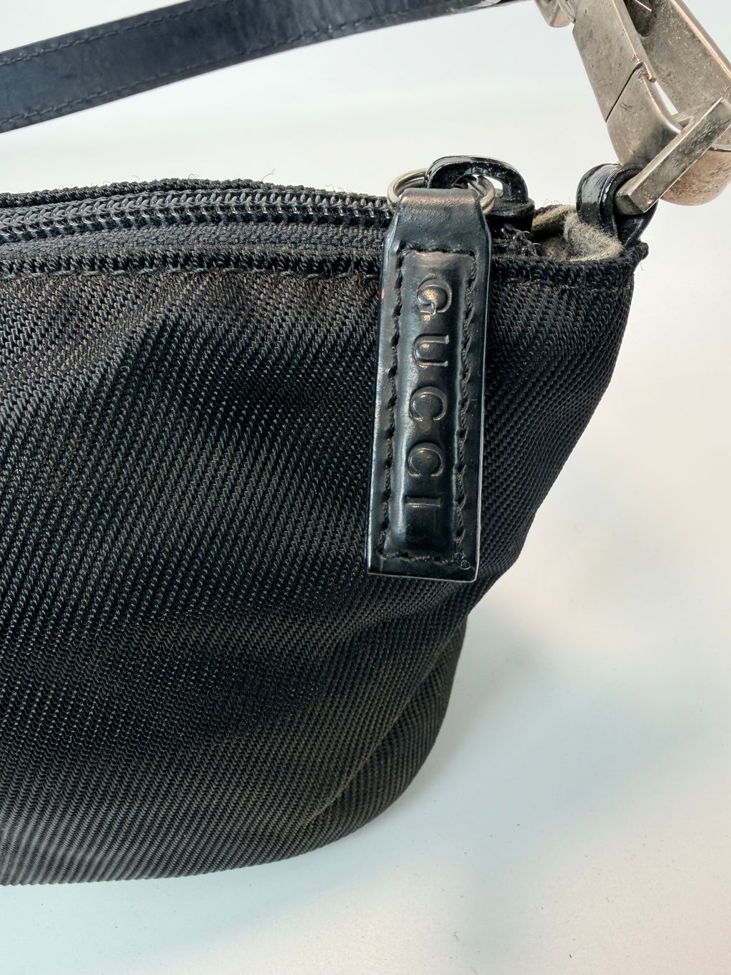 GUCCI Vintage Nylon Shoulder Bag – Black