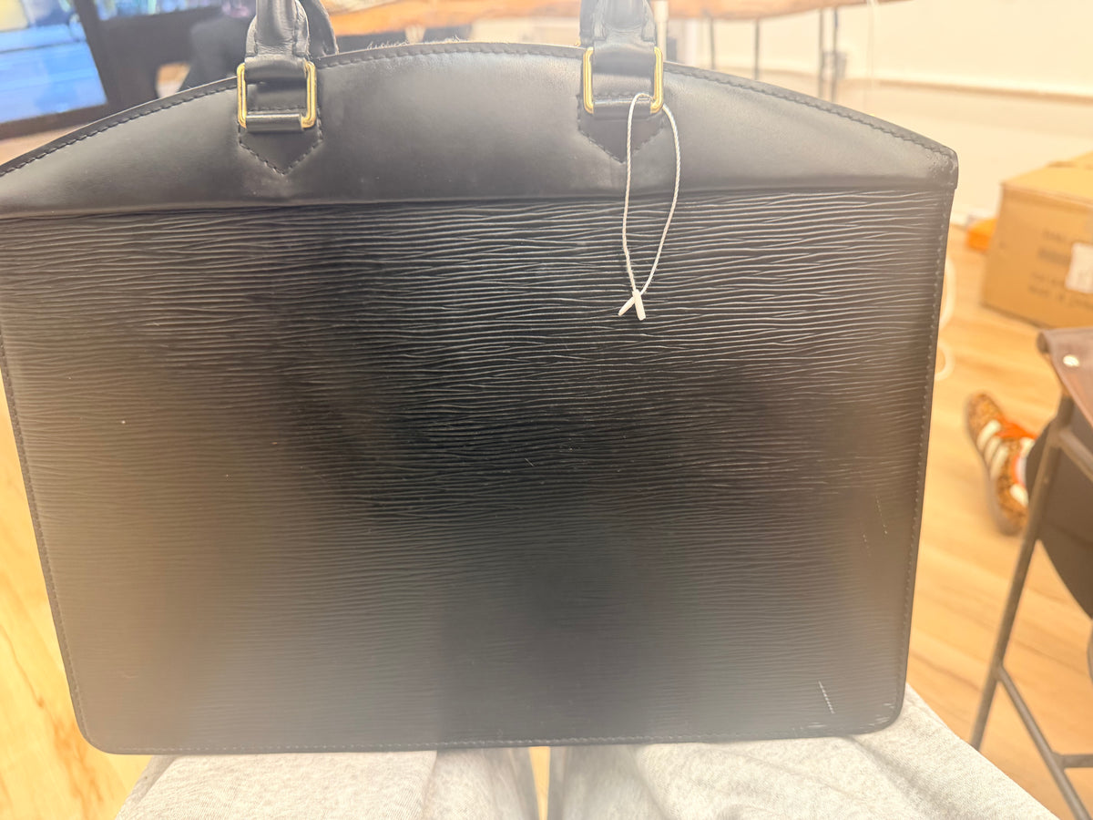 LV Riveria - Black